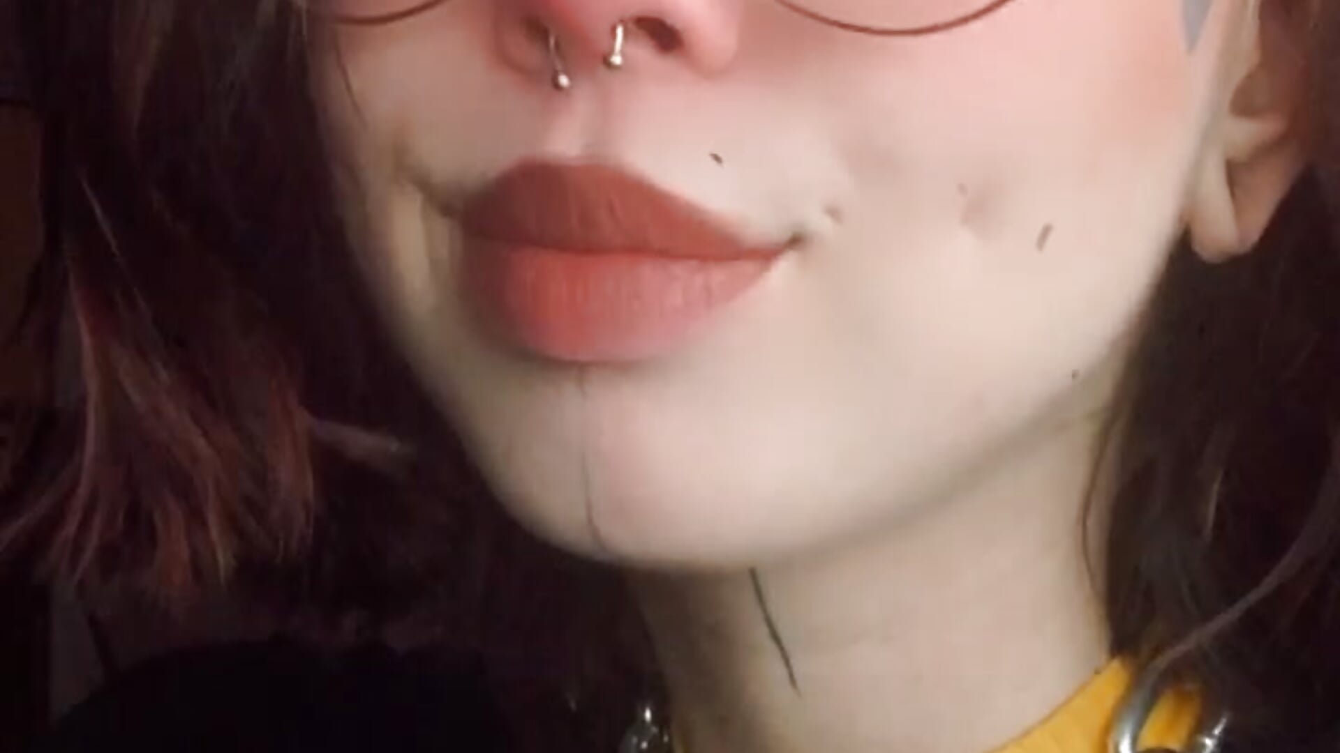 2.0 - video by bunnykellyyy cam model