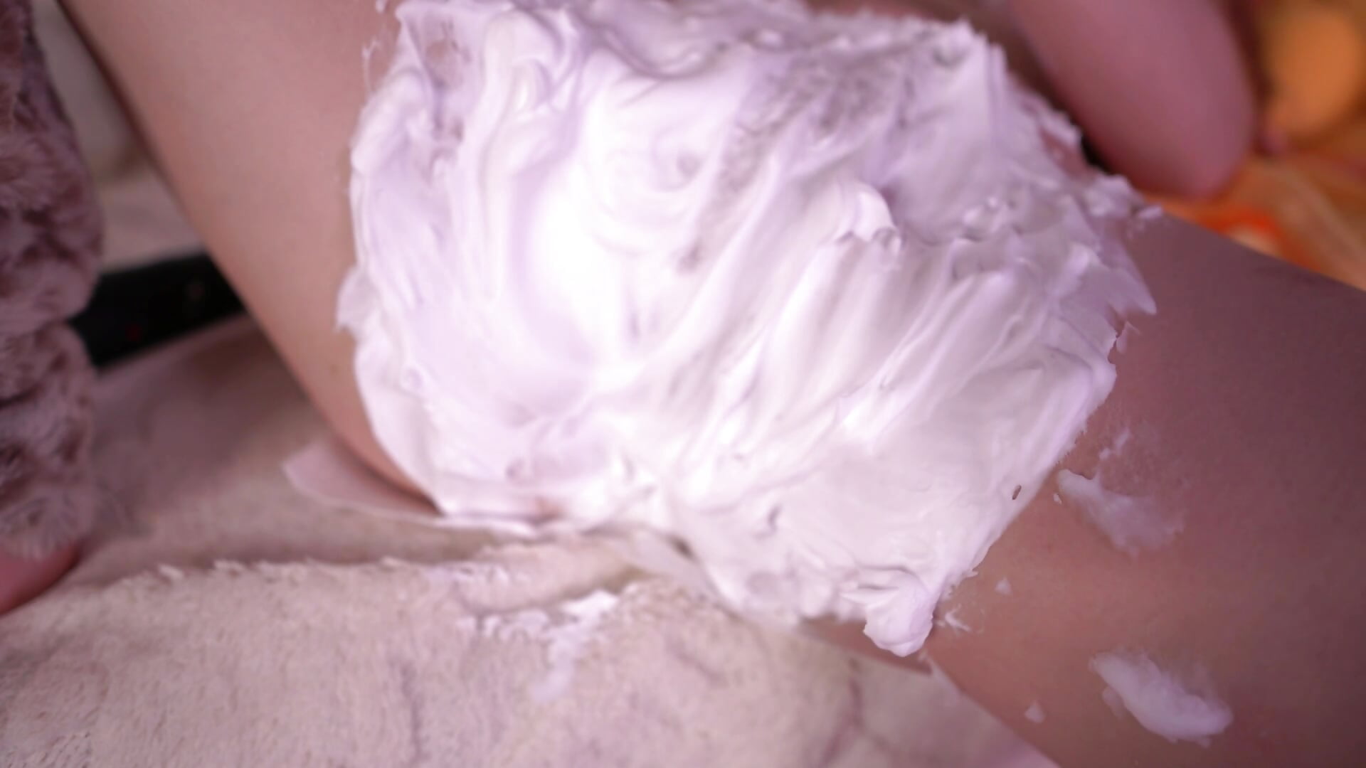 You Won’t Believe What’s Hiding Under the Foam 😏 - video by Polly_Mers cam model