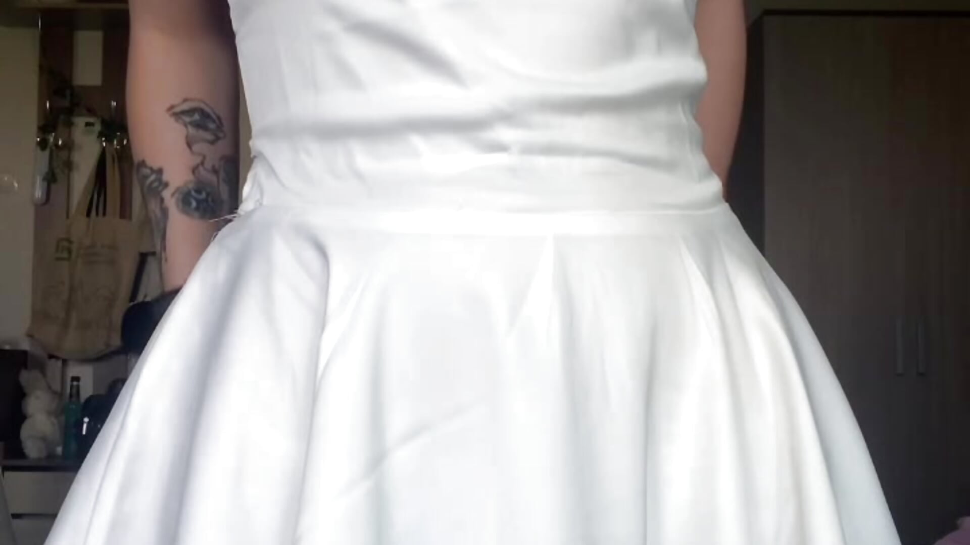What's under my dress? 😍