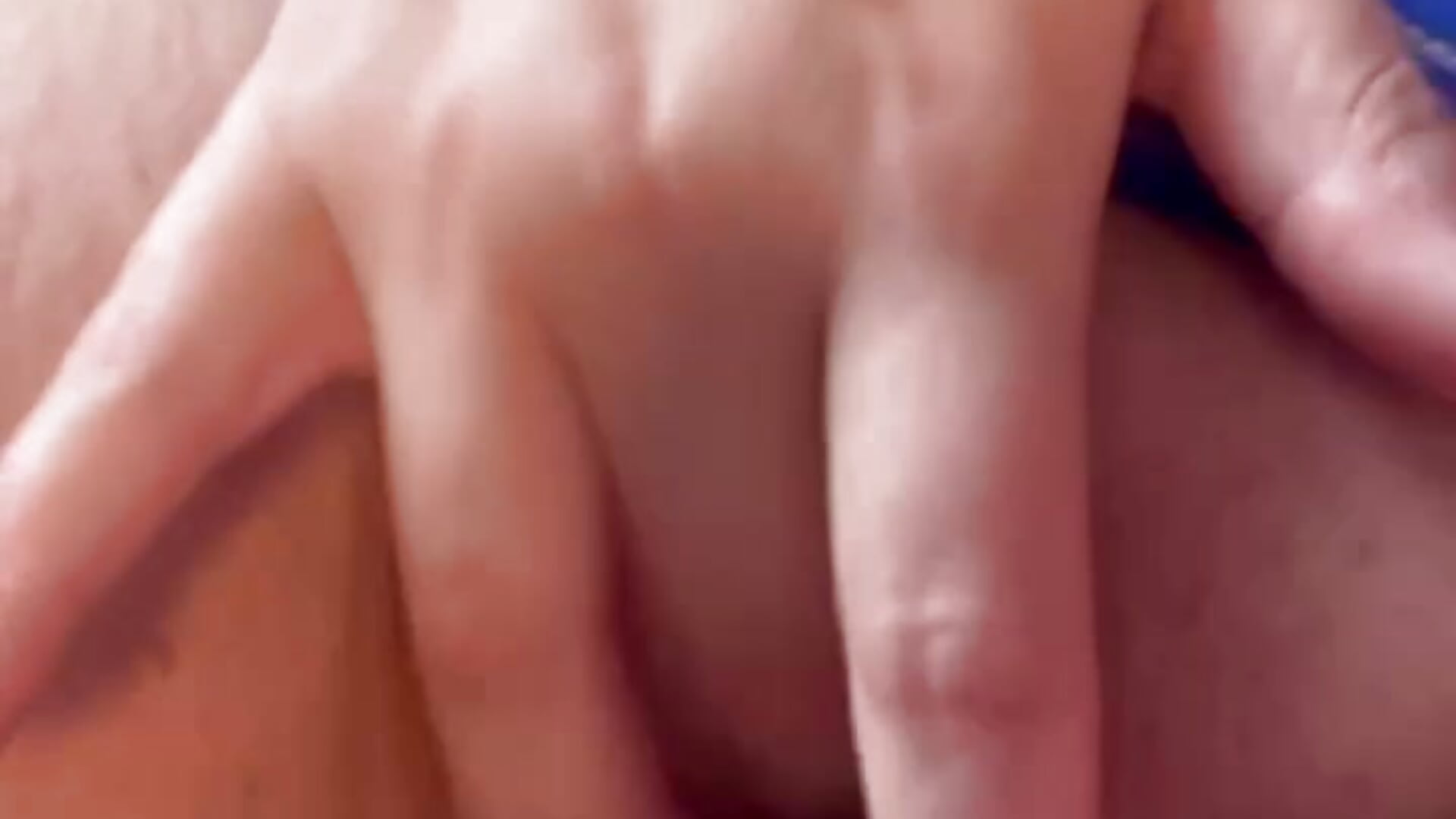 Up close pussy/ standing squirt – видео вебкам-модели NaughtyNeighbor69