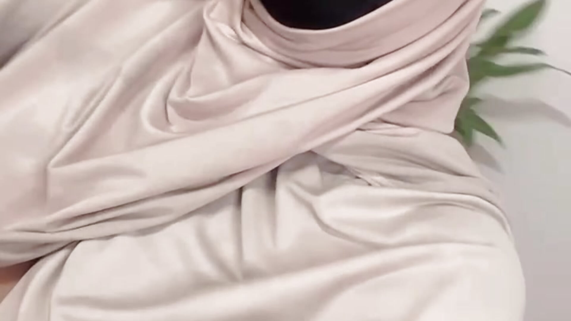 Hello! - jade_nassar adlı kamera modelinin videosu