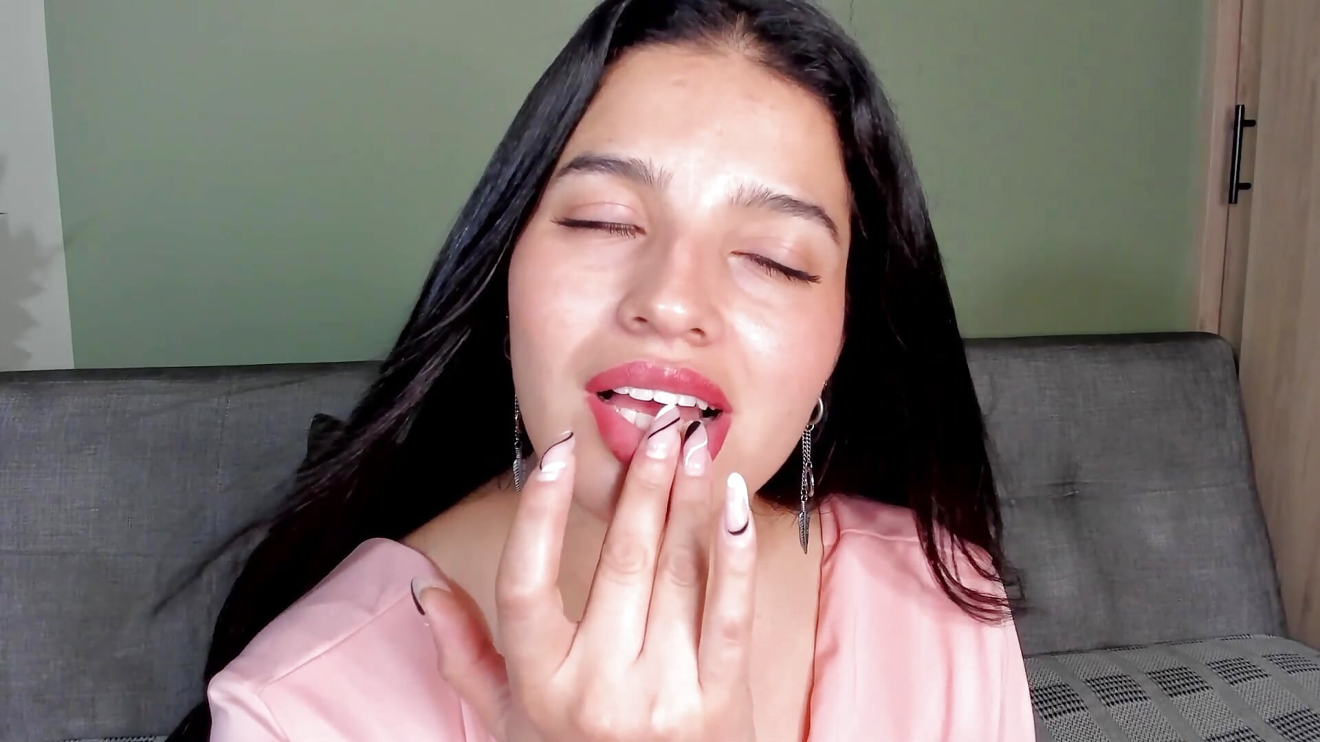 ♥ MIN YUNA ♥ - video by Miin_yuna cam model