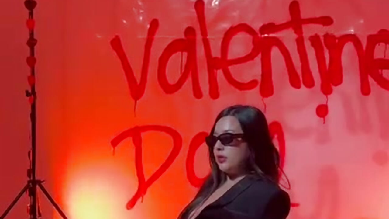 WhatsApp Video 2026-02-05 at 9,55,05 AM – video af Sammy_Scott1 cam-model