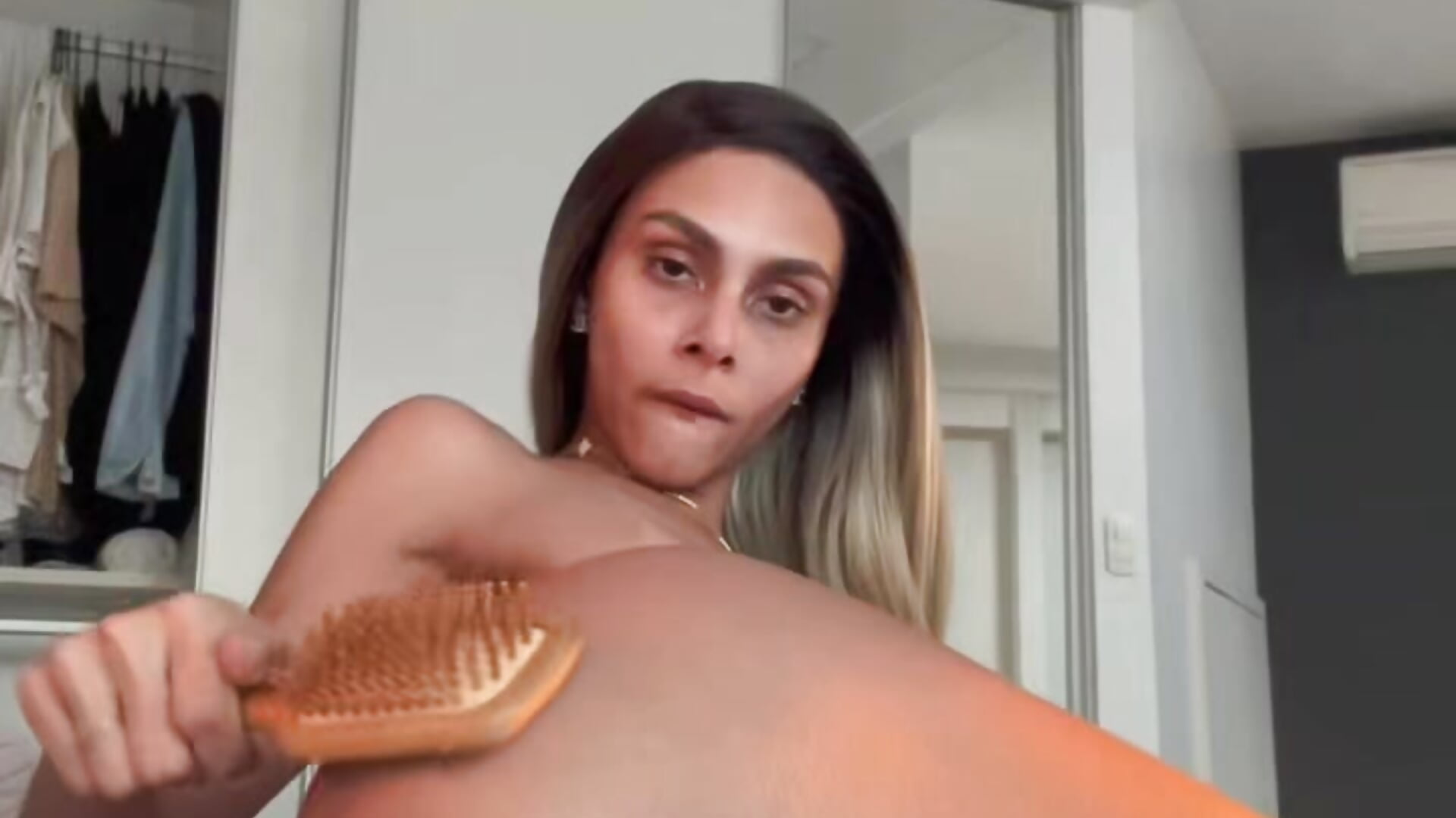 trim_249BF9B5-7B4D-449A-8D51-760F8B657B21 - video by heloagreen_ cam model