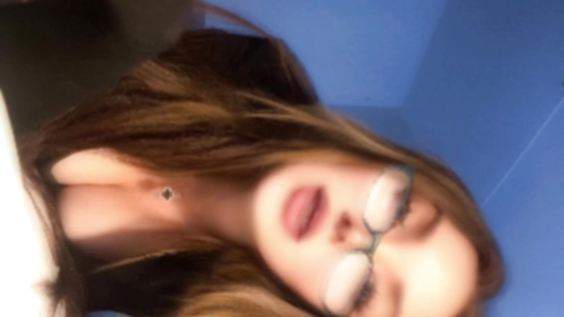 72158a26851f423cbe2d5ddb41836843 - βίντεο μοντέλου Angelina_REU