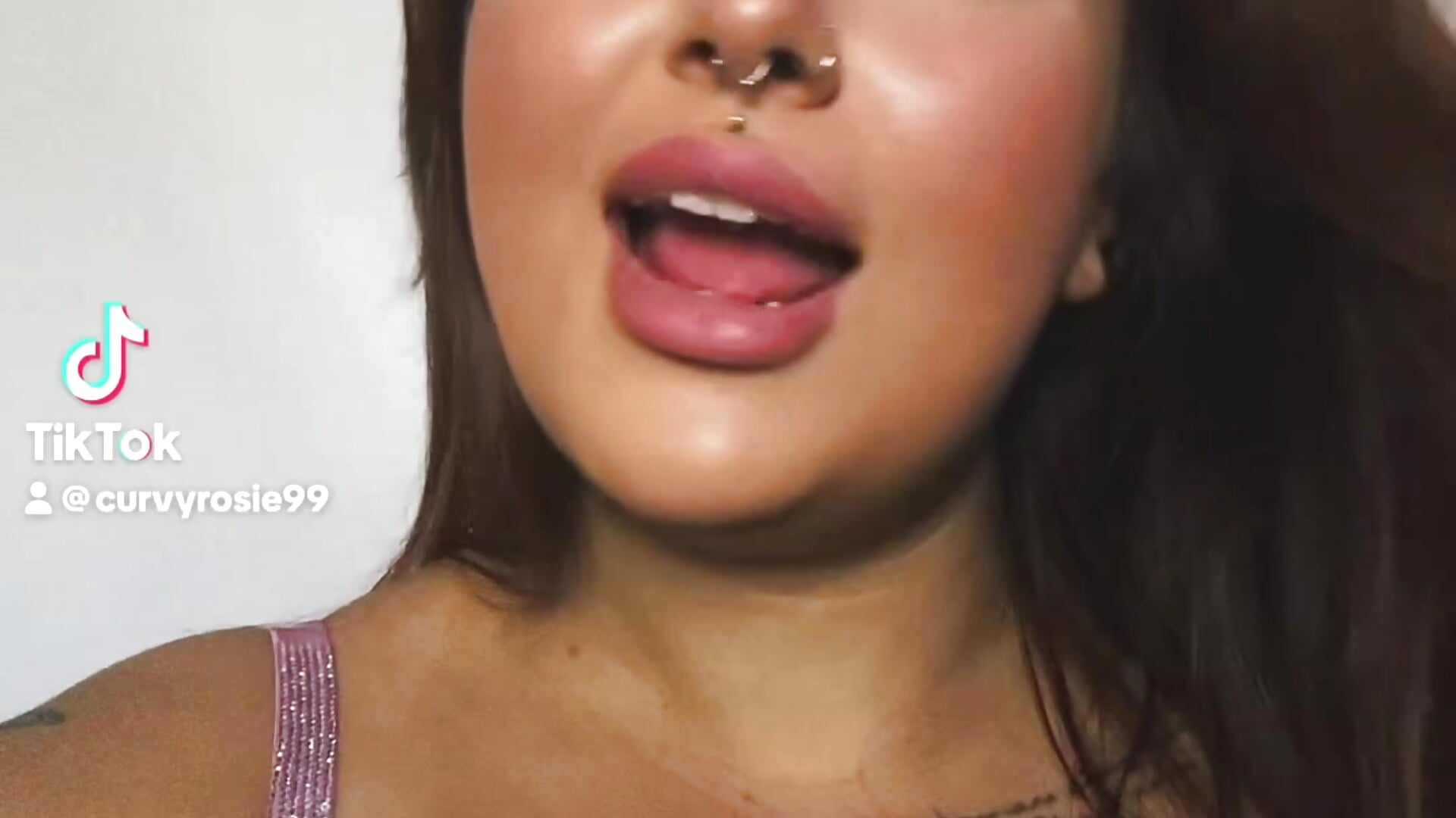 Could you handle me - vídeo de la modelo de cam curvy_rosie69