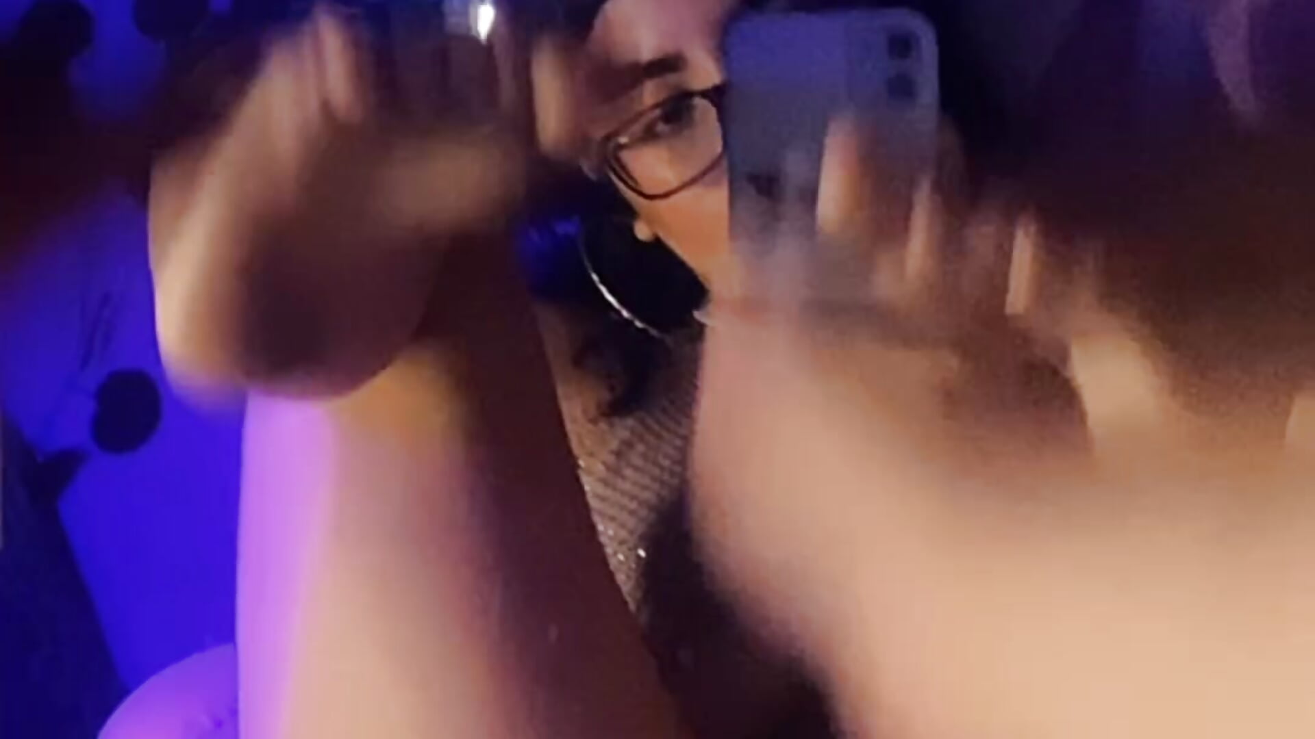 3C4EAB97-E1DC-401E-B54B-A34AB198518C - video by Veronica223 cam model