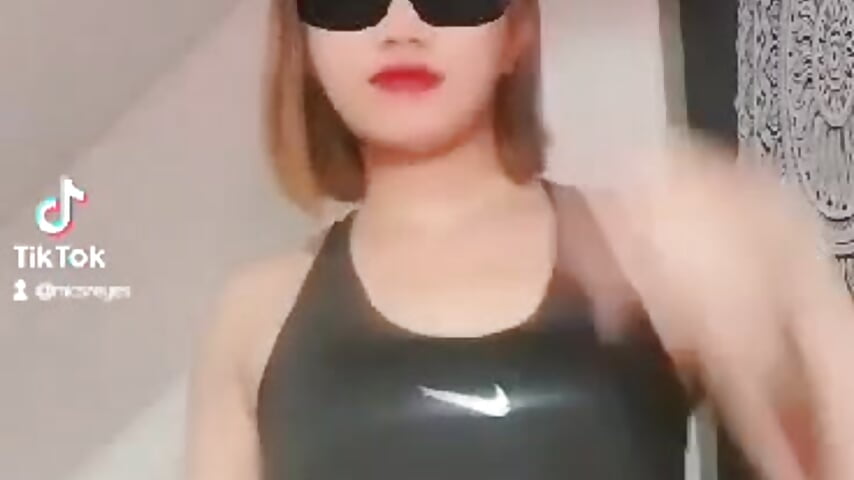 435632822_8066426120053760_3389582856761228382_n (1) - vidéo du modèle de showcams Youngasianhotcock