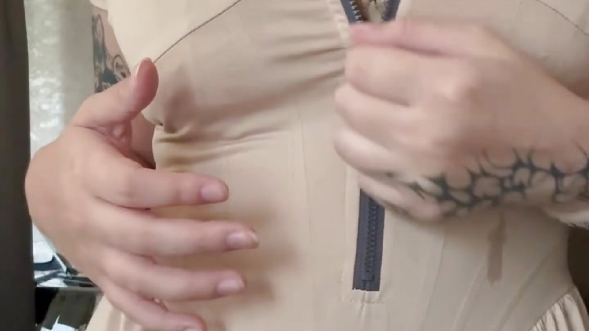 hot🥵 - video by Caroline_BT cam model