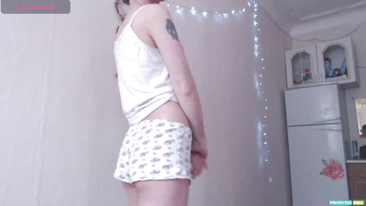 Teaser - video by PussNoBoots cam model