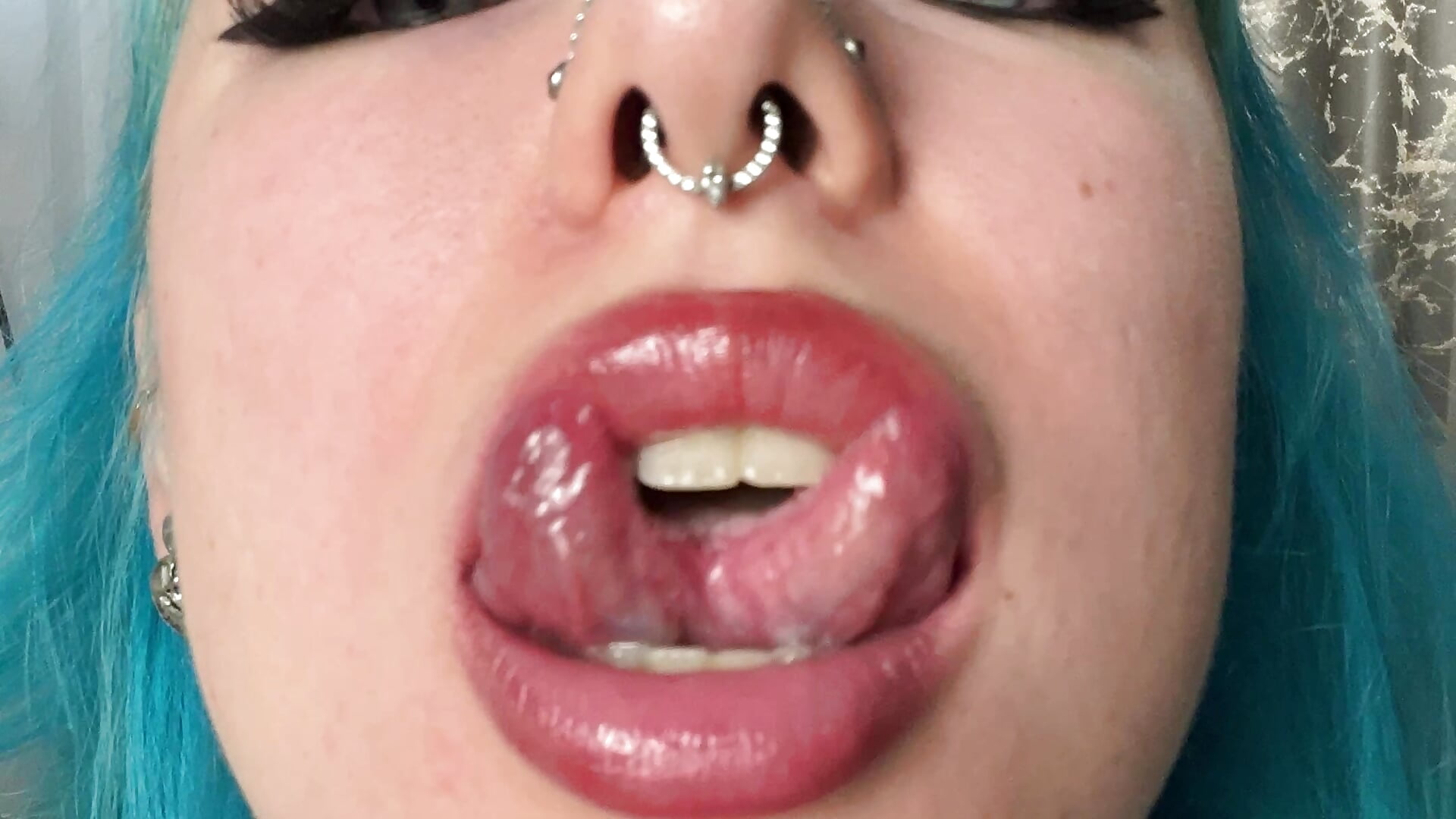 TONGUE+TITTIES TEASING