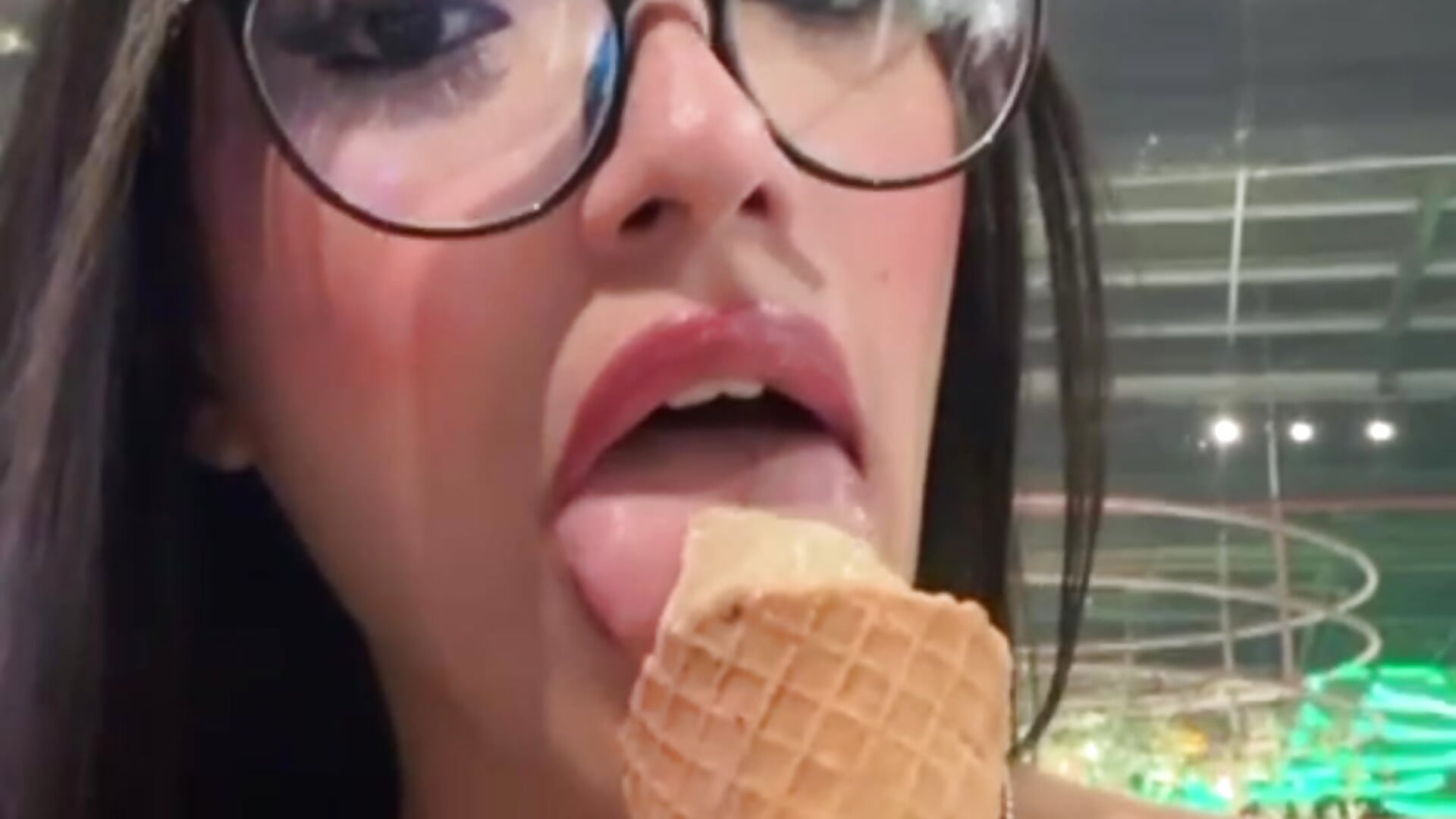 Eternal Spring! - video by lissafeniix_ cam model