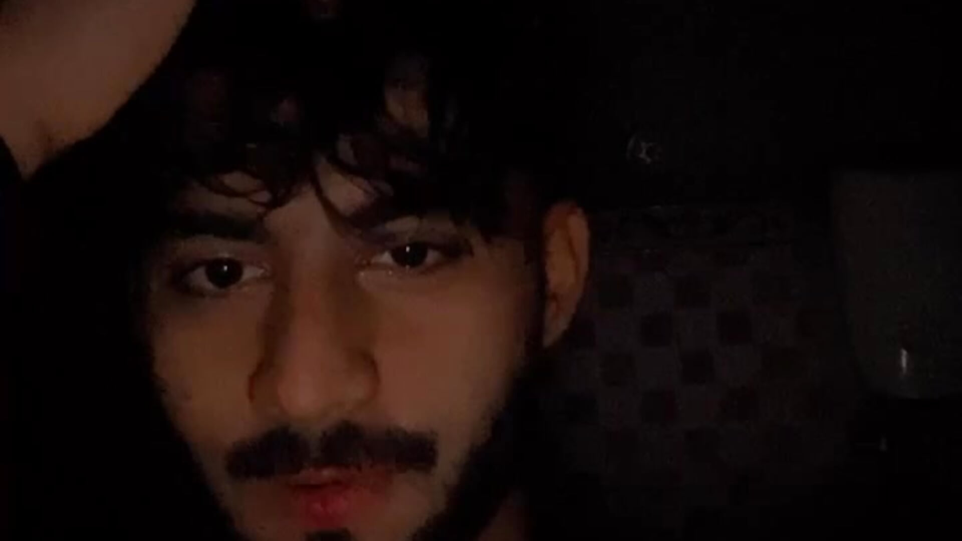 4211d0c6fc264944b11133aa27659538 - video by hottestboy03 cam model