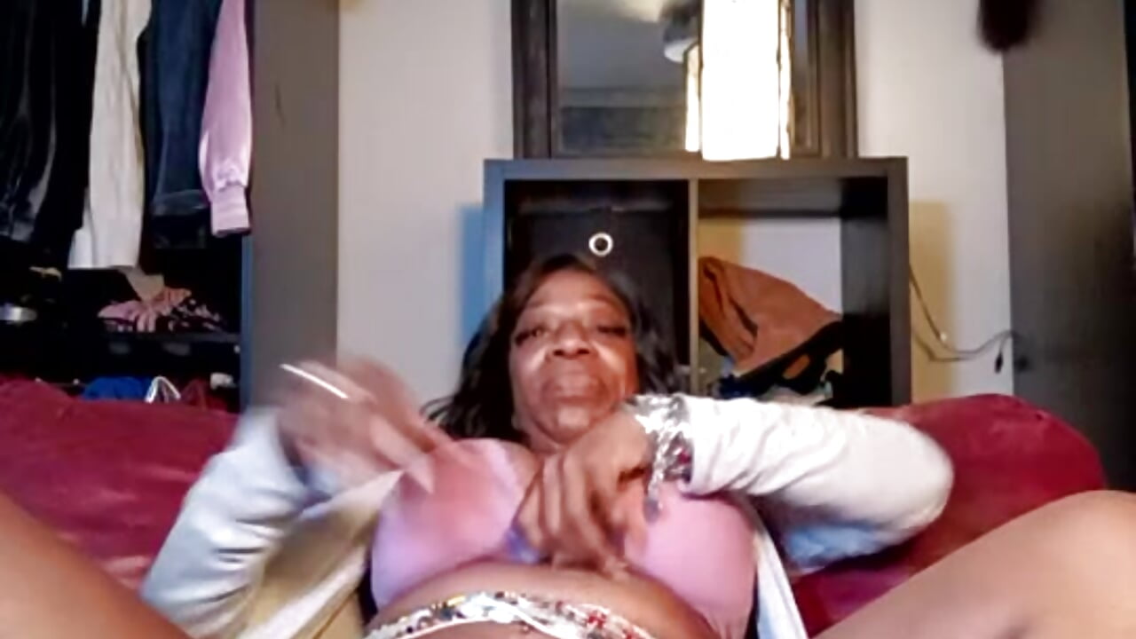 Your Desire is  my Pleasure - copy 29 Jan 19:36 - vidéo du modèle de showcams Kennady_Buxum_Goddess