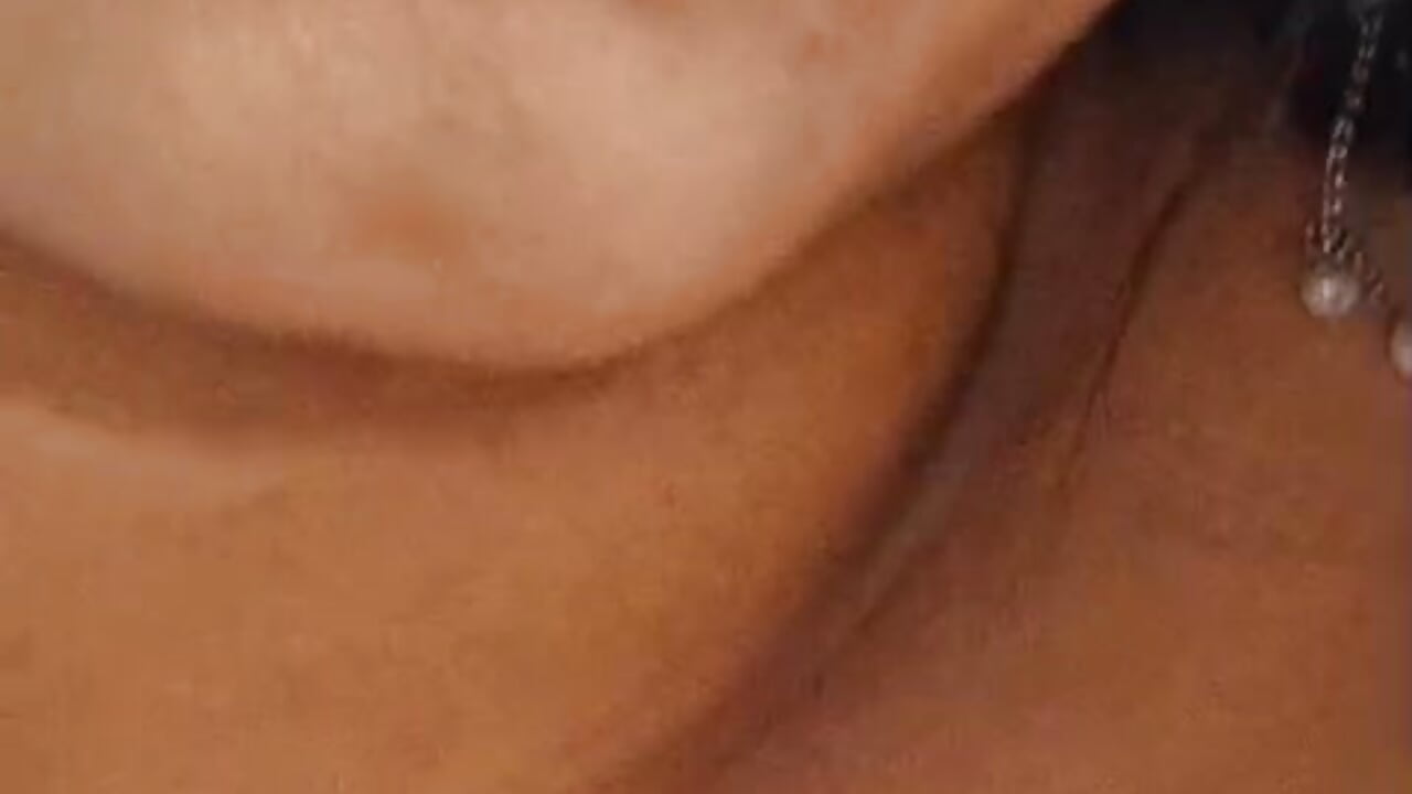 Video de WhatsApp 2025-09-30 a las 22,48,04_0acff5a4 – video modela na kameri Liz__stone