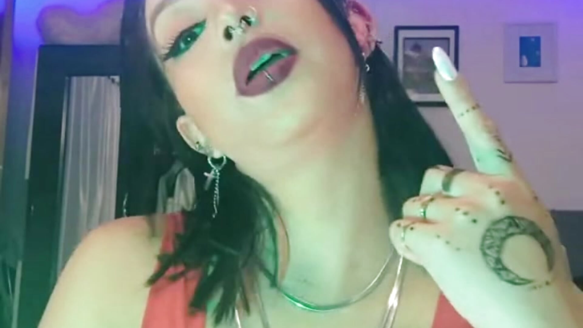 Piercing - video by MiSofialeal cam model