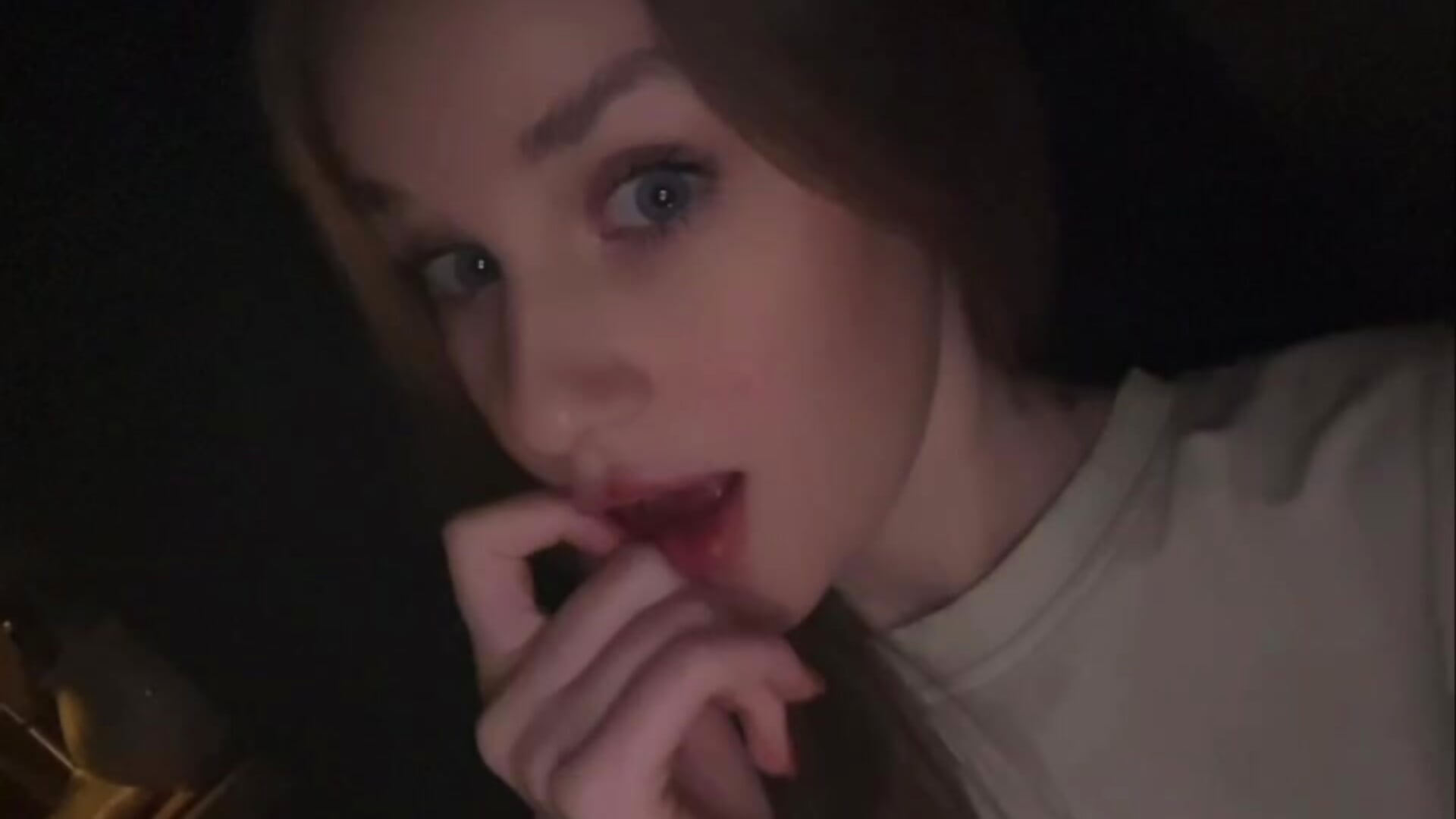 just me<3－カメラキャストのOdellaFrakeの動画