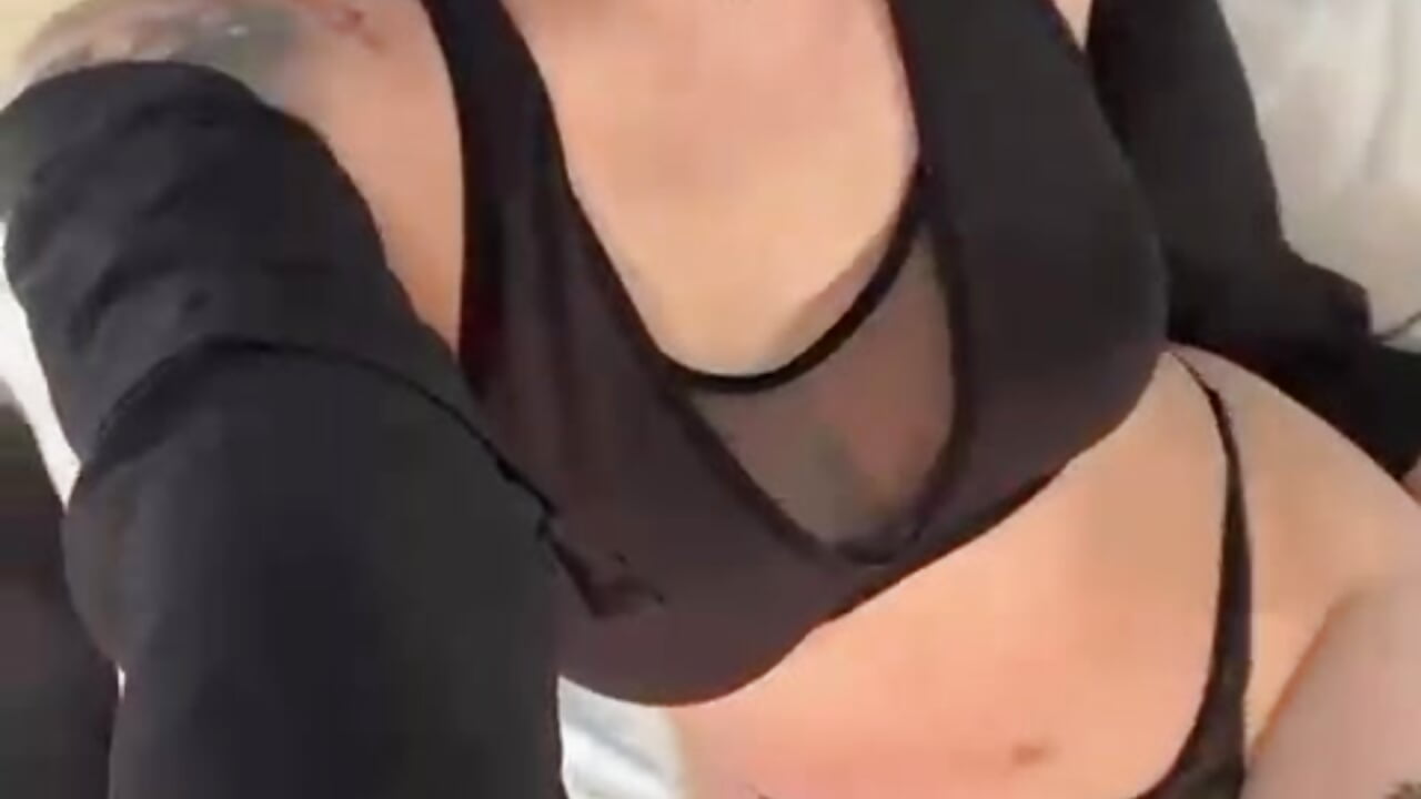 💗🌸 - video by EmmyVega_ cam model