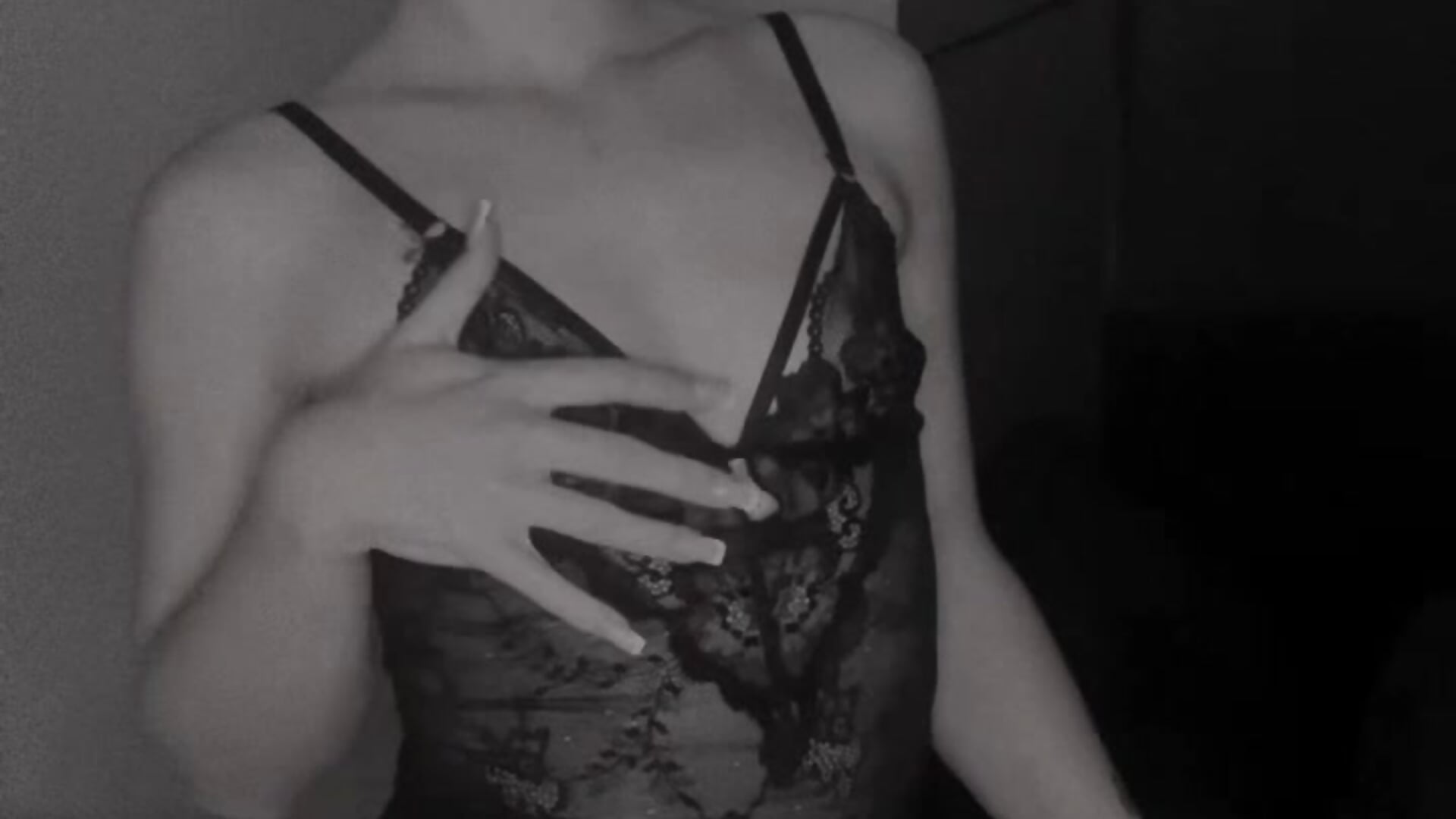 bbbf7a458ac04cf487d8f4e3849df6b9 - video by XBlonde_spiceX cam model