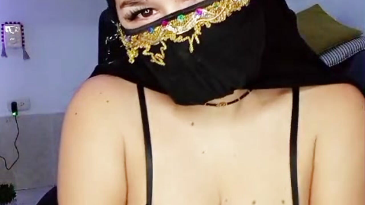 If this made you hard, imagine what’s next. 💦 - video by May_hadi cam model