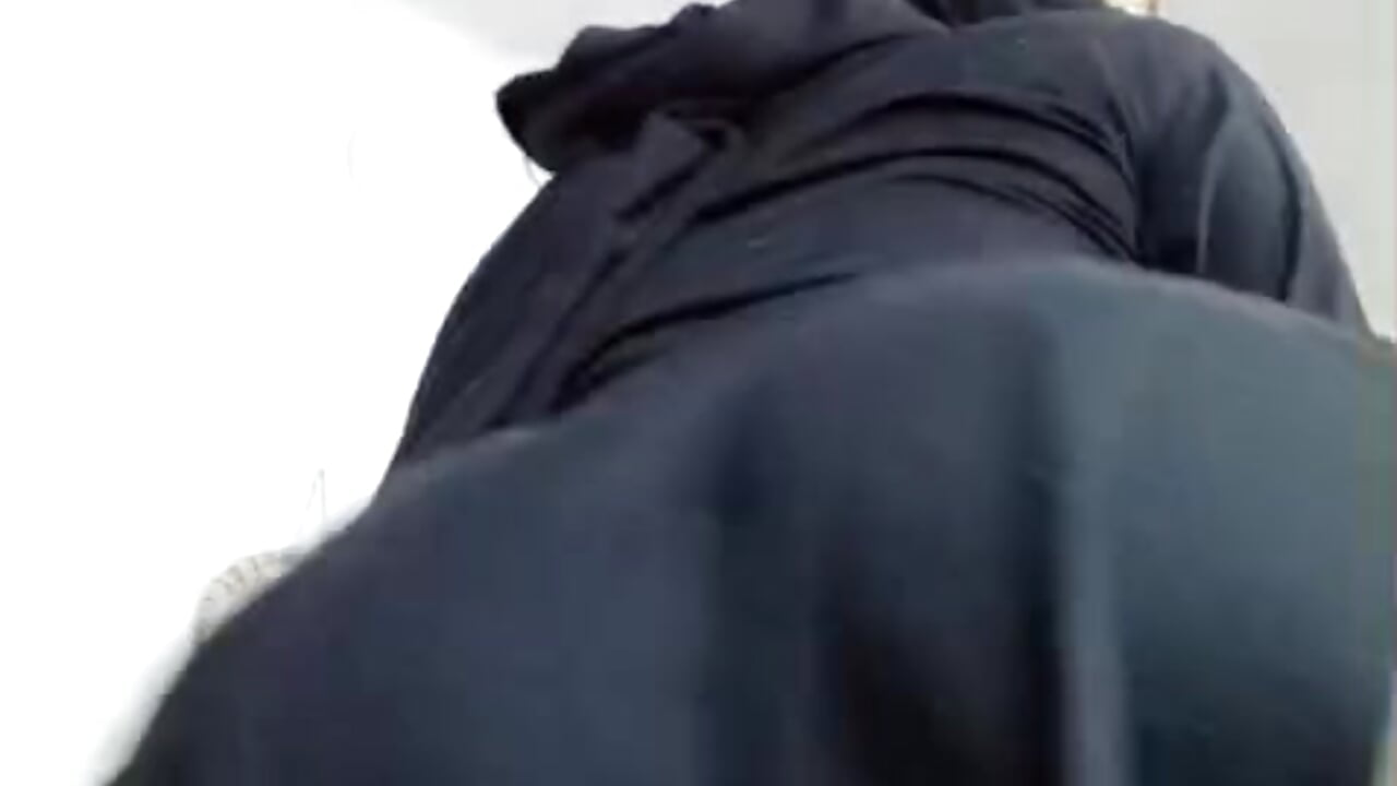 Sexy butt 🙈 - video by May_hadi cam model