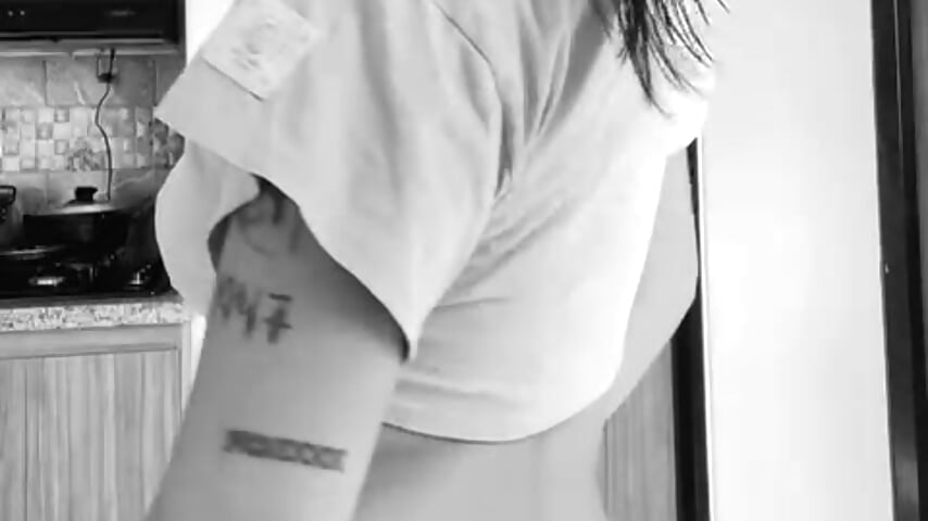 MEEE – video od webkamerové modelky LilithVibe_