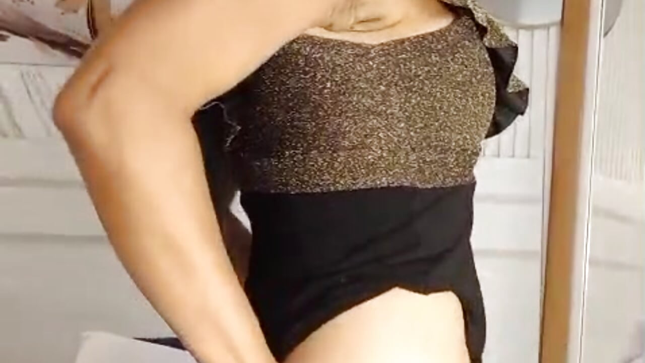 Your Girl 💖 - video by Kloeh_Star cam model