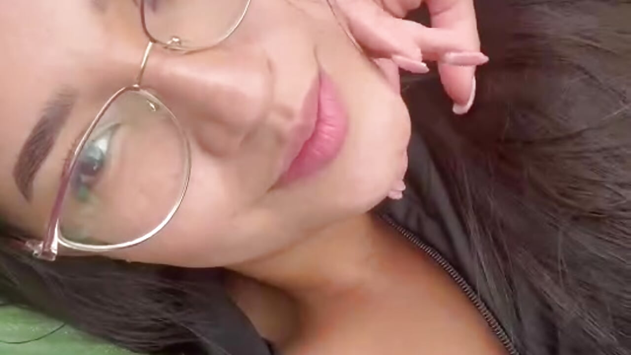 👀🫦 - วิดีโอโดย CarolineLee_ โมเดลแคม