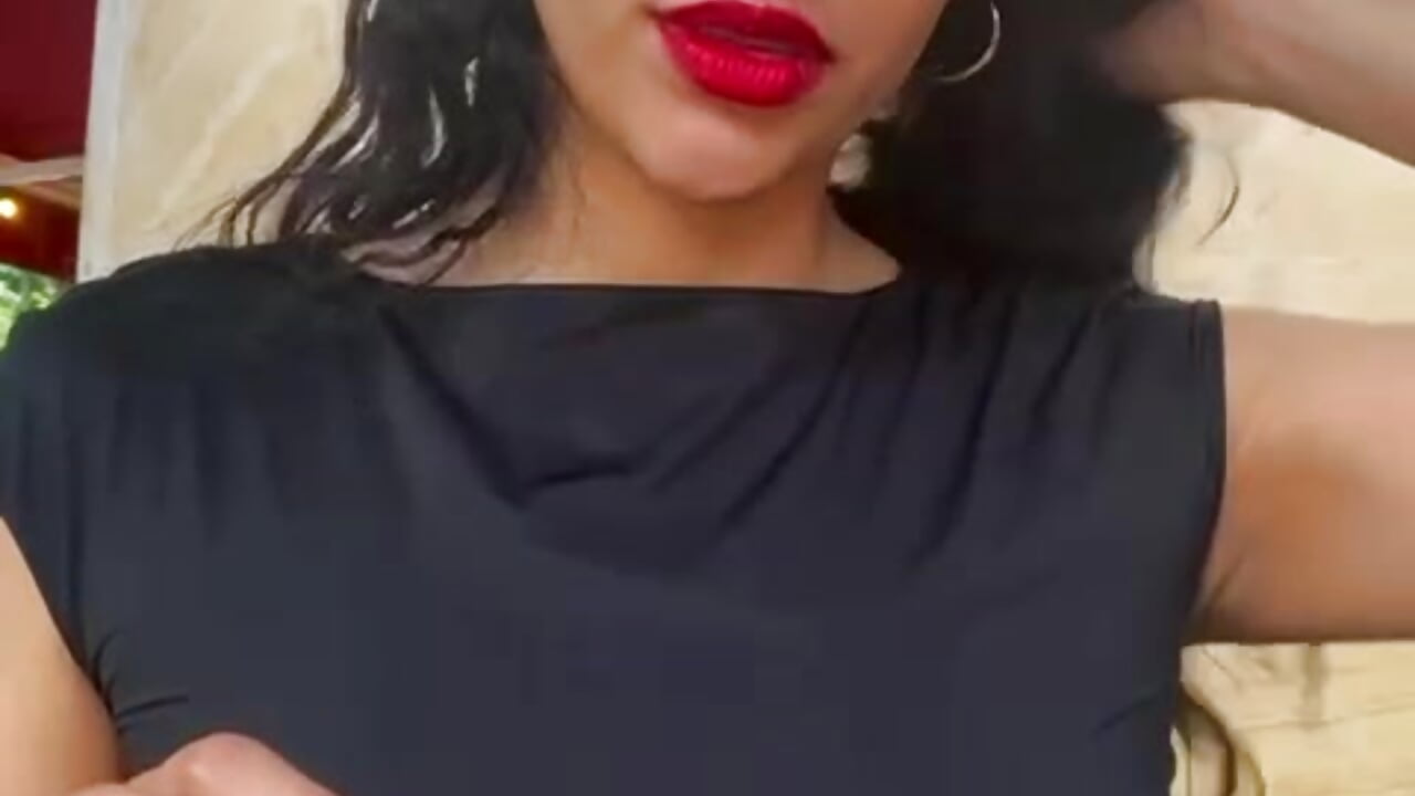 My sexy red lips 💋 - βίντεο μοντέλου ValentiinaCruz