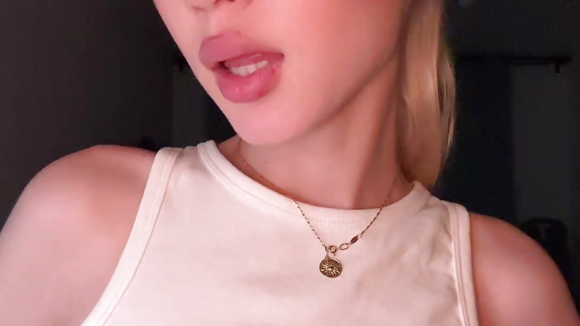 641f1790e9594a1ca2c9a02ad60bf3fc - video cuteleraay kameramallilta