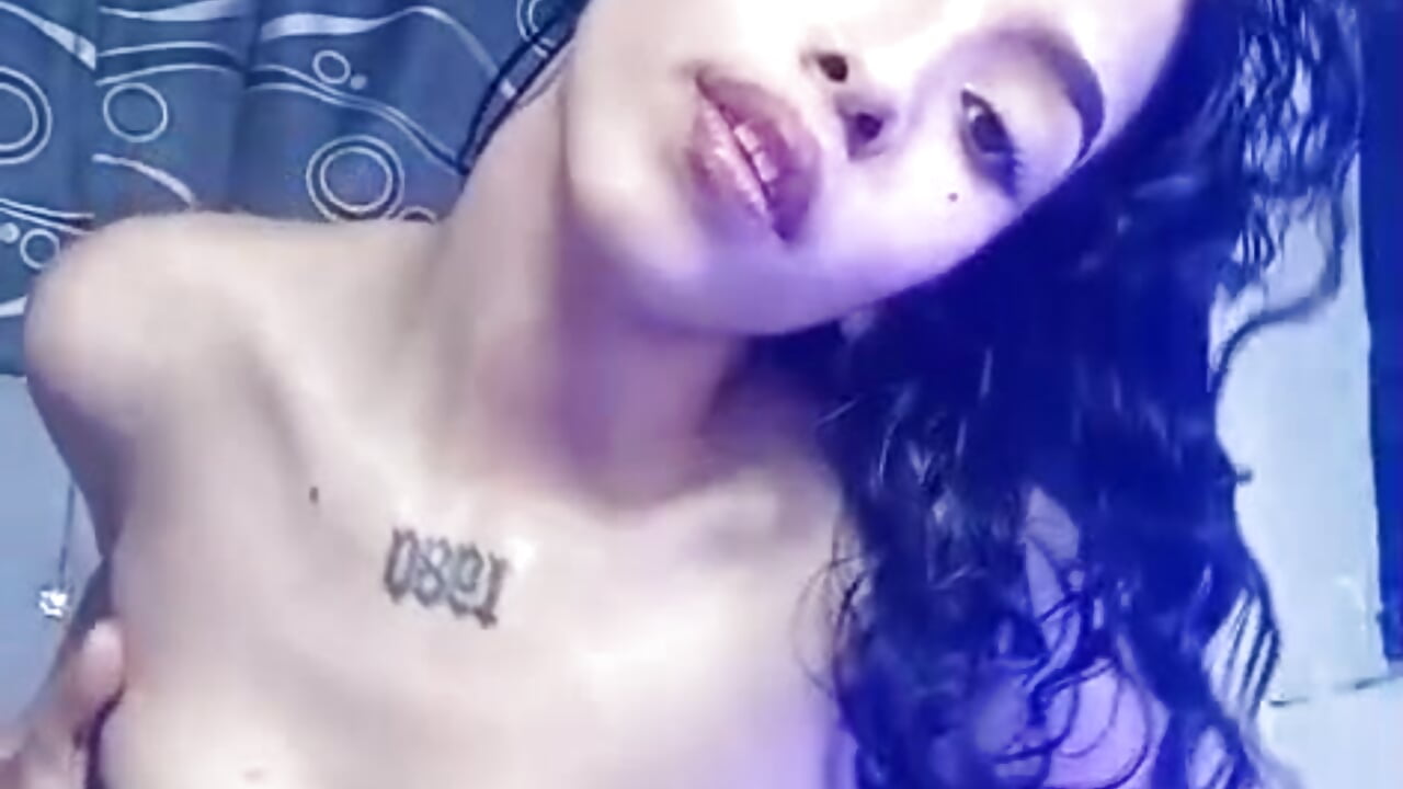 Admire my sexy body - video by barbie_angels cam model