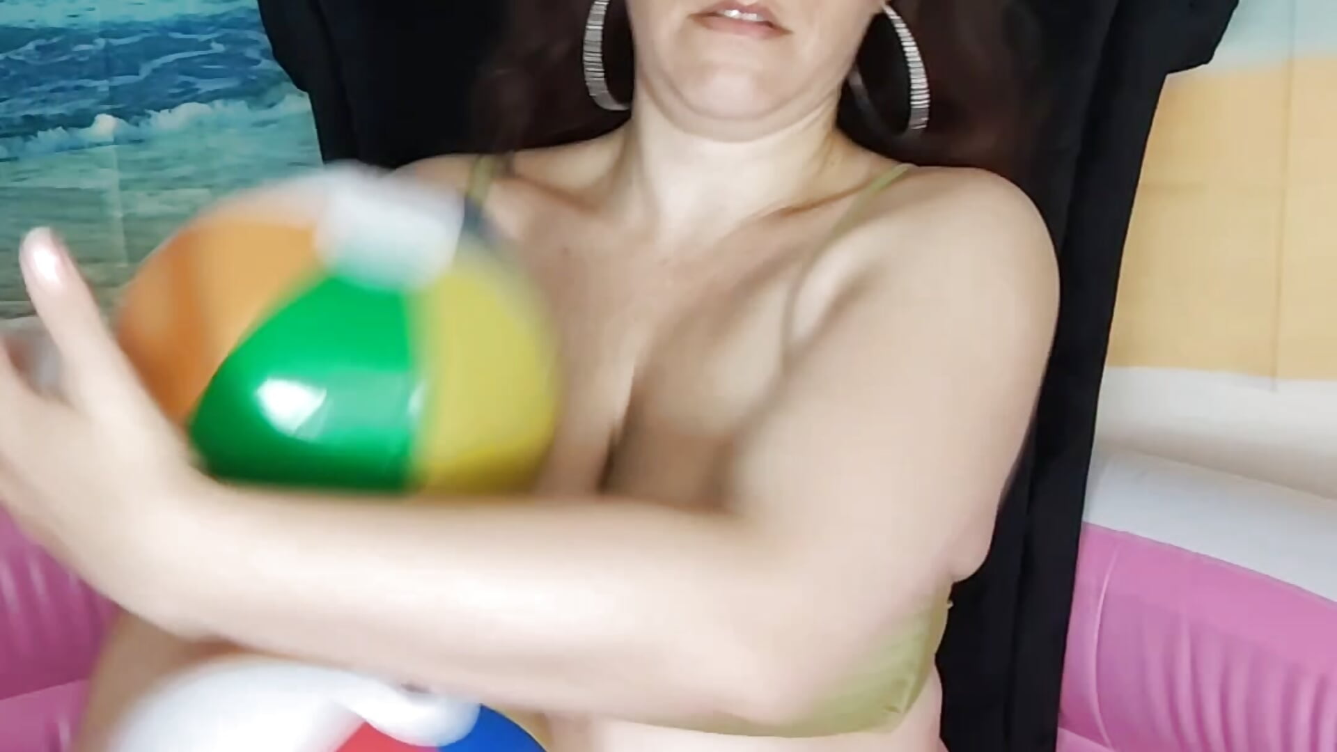 Juggling - video by KellyKendricks cam model