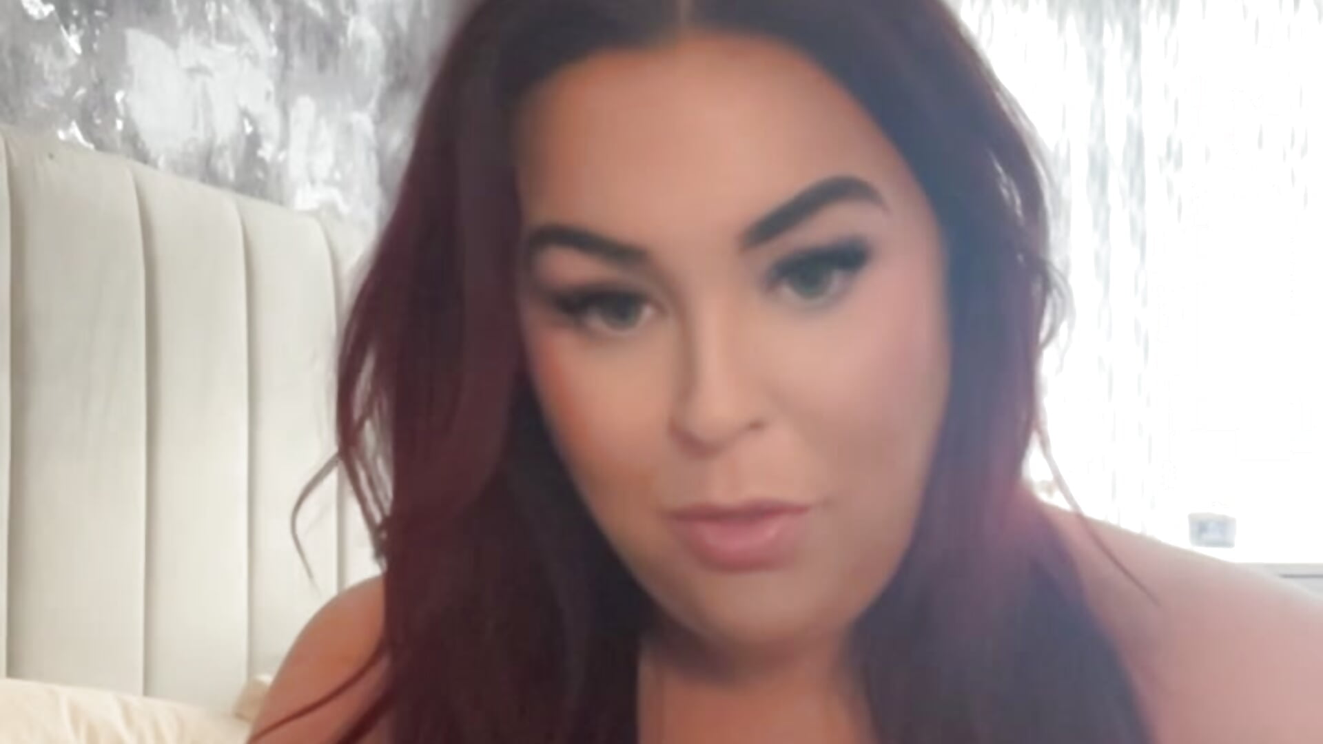 Teasing filthy MILF - video by brunetslut cam model