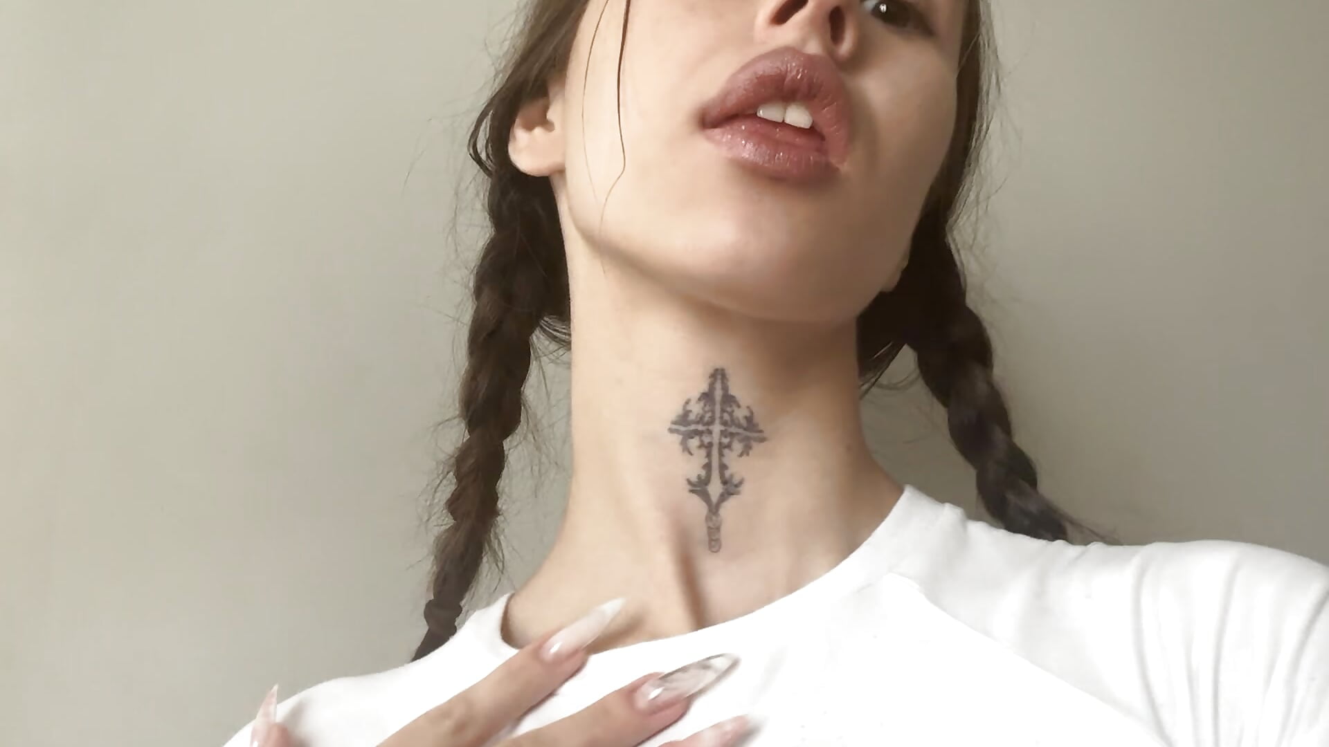 ^^