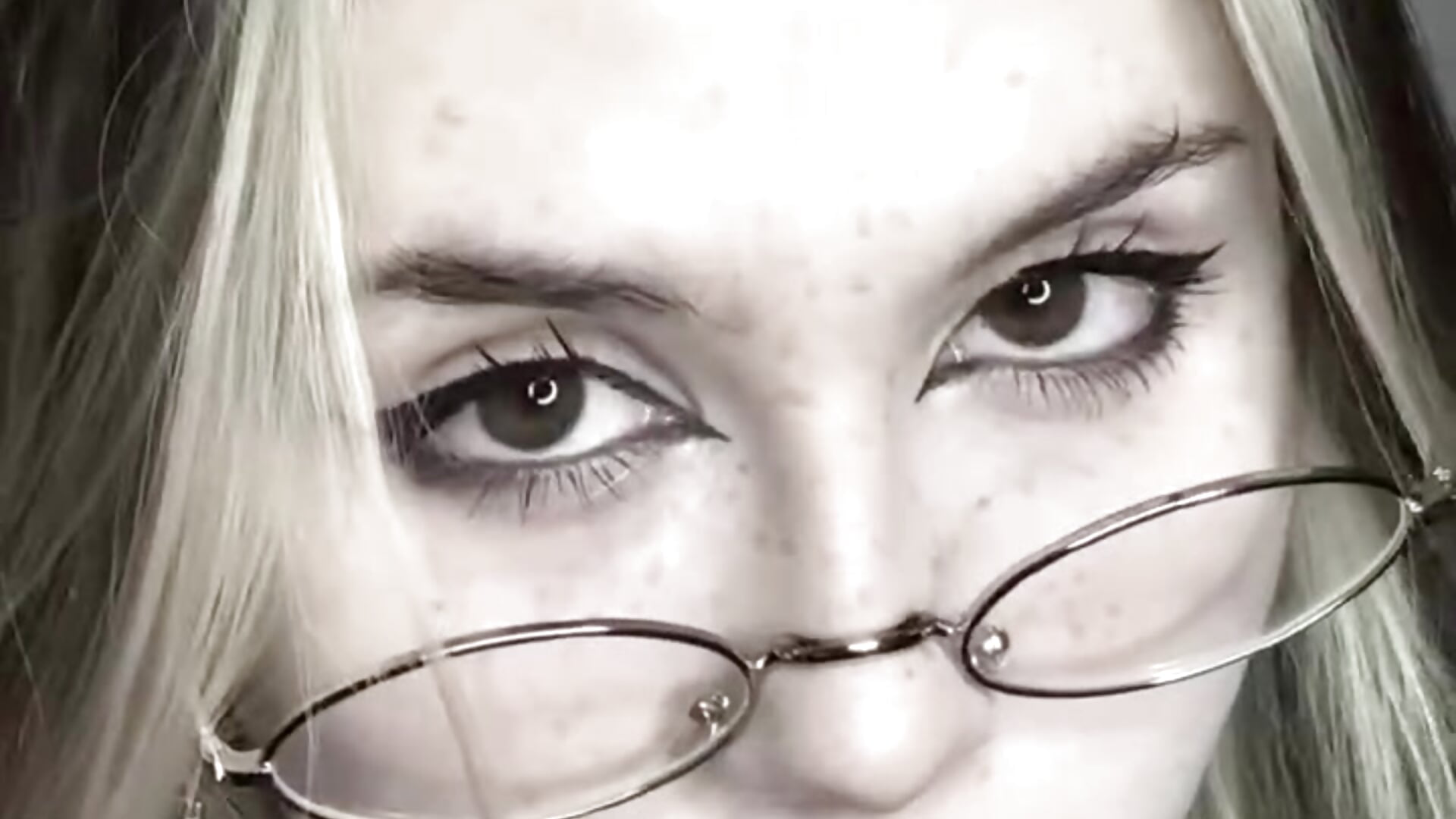 see you soon ;) - video av MeowMystaa cam-modell