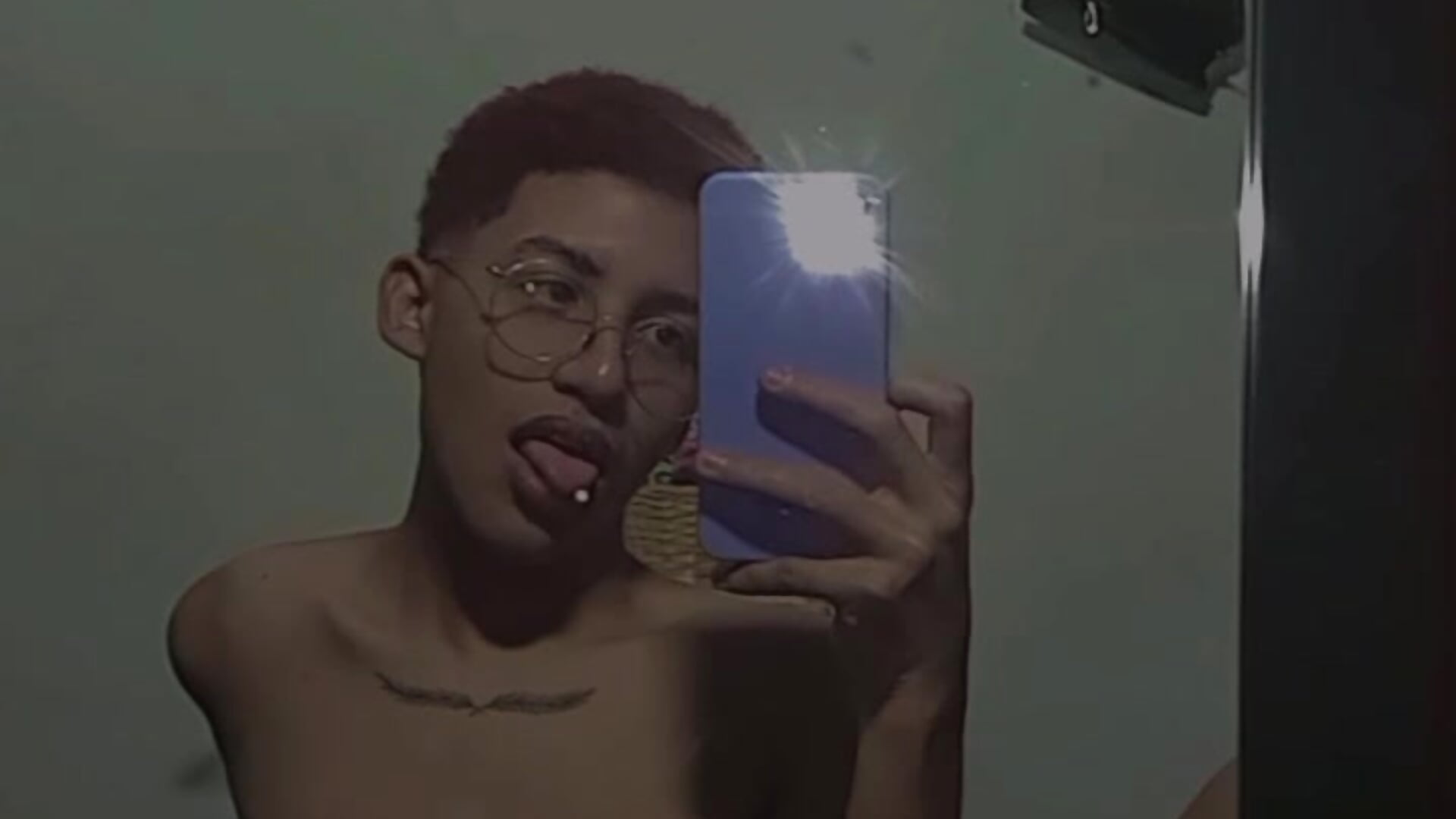 1000038759 – video od webkamerové modelky Kamy_Boys23