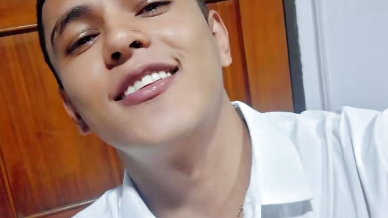 Happy New Year to all! May it be a year of prosperity and blessings for everyone. - angelss_666 캠 모델의 동영상