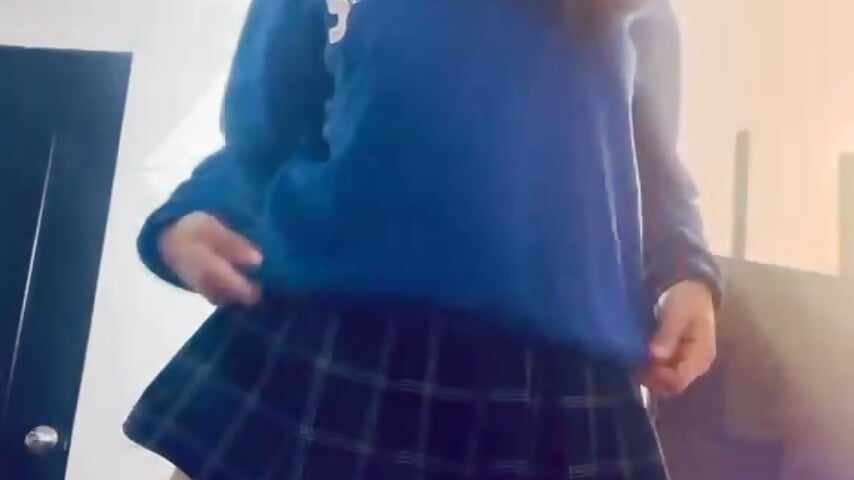 A little dance for my fans 💙 - video oleh model kamera eviegothel_