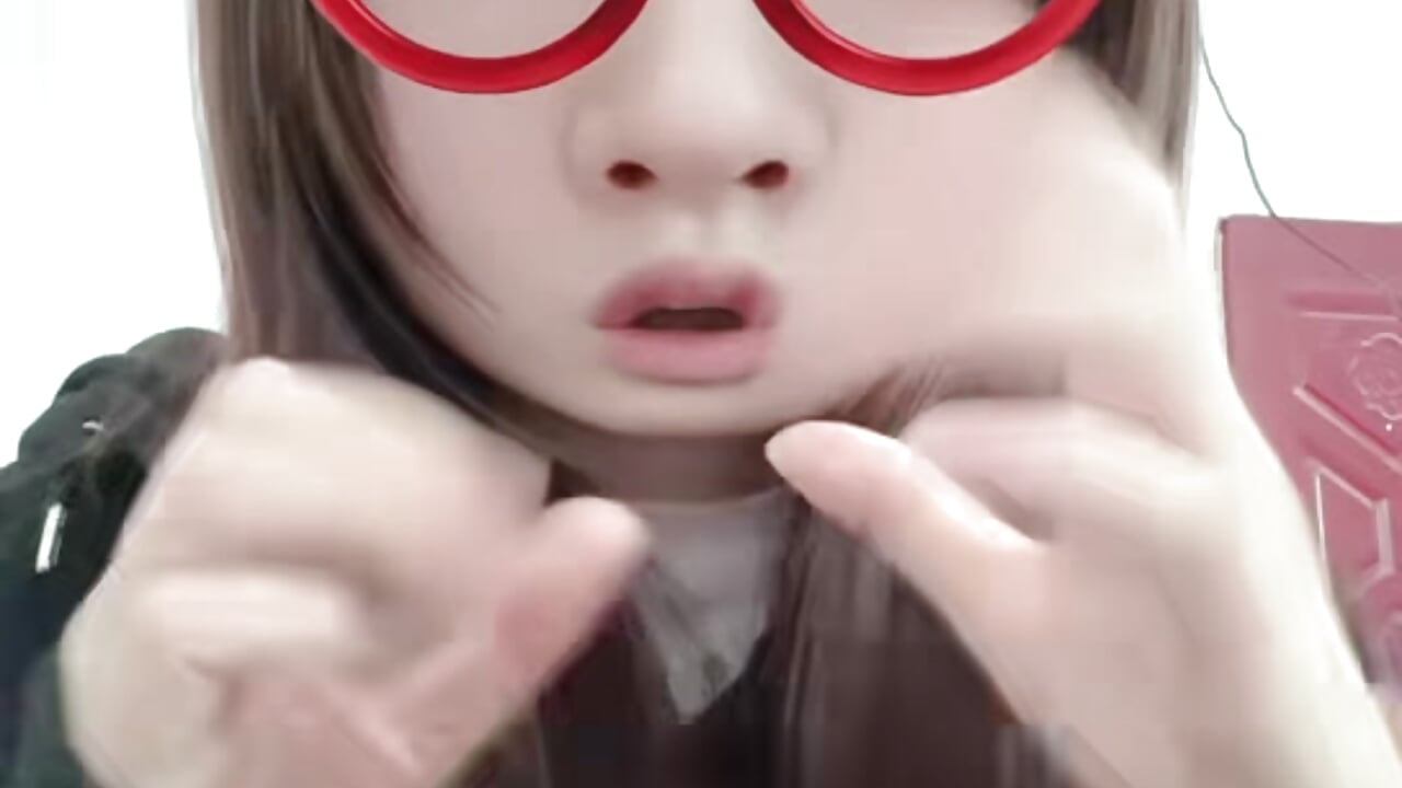 搞笑 - video by Moonlight-23 cam model