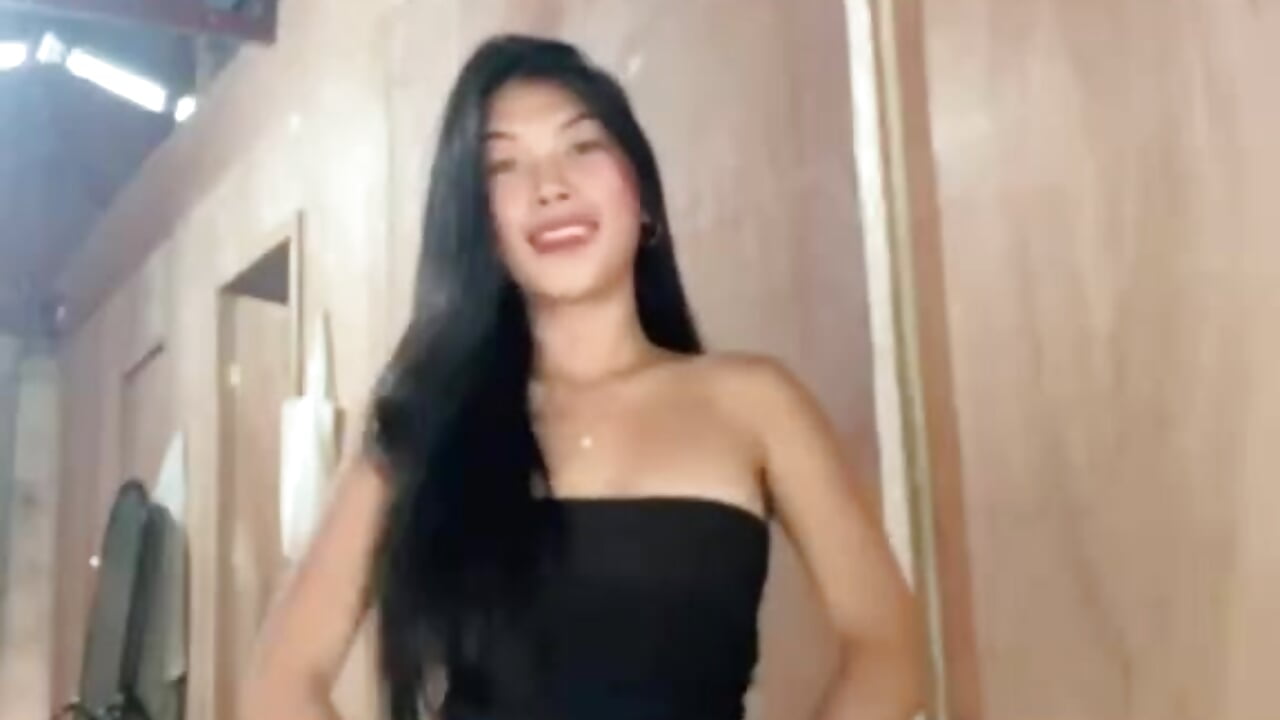 62b81eef-39a3-4b1c-9866-00884dceeafd - video by asianmorena_69 cam model