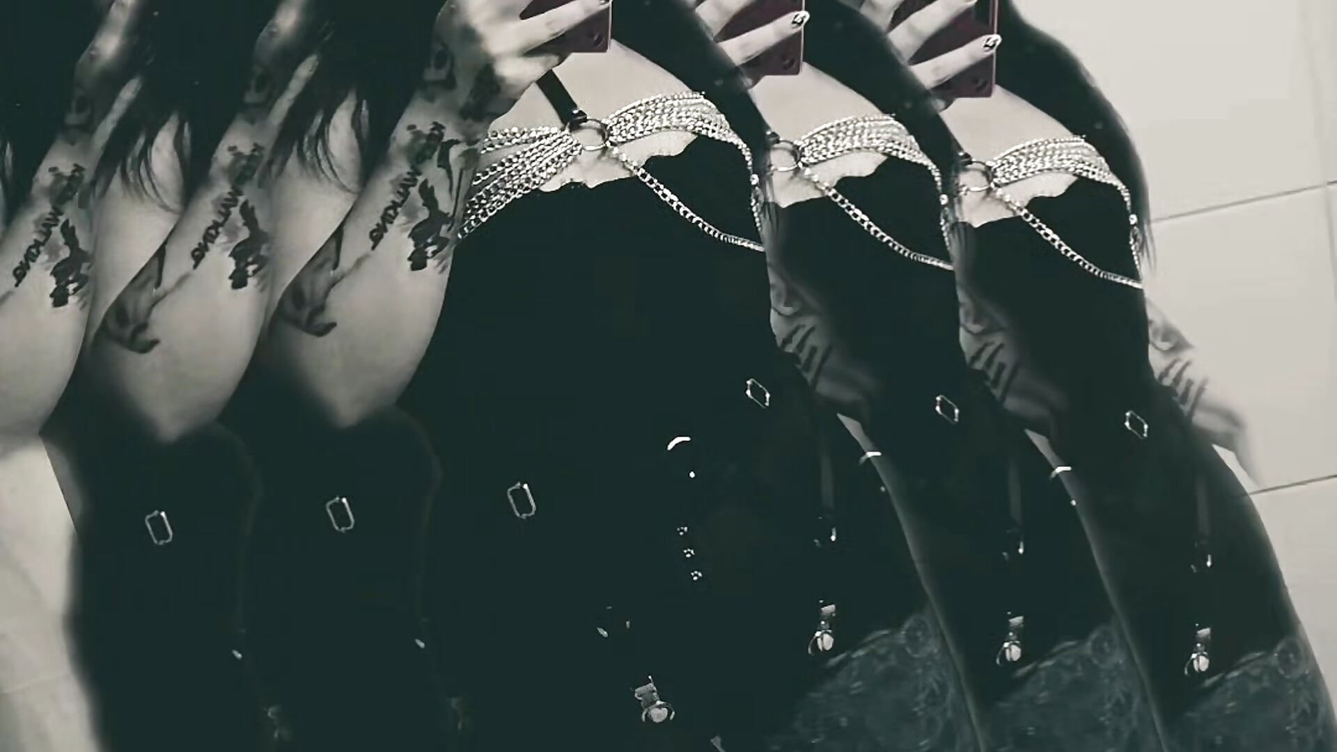 Queen ♠️👑 - video by Miichellenataliaa cam model