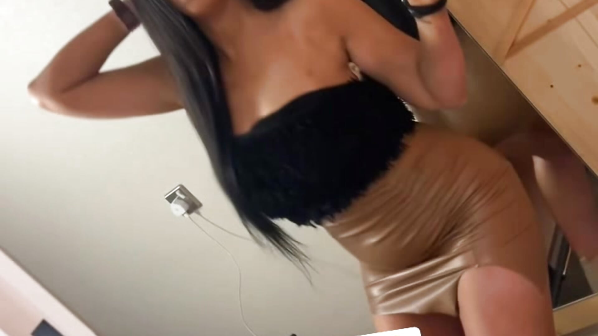 53c792ade7874f95ab3c4e19b5f5cff2 - video by Bellababexox cam model