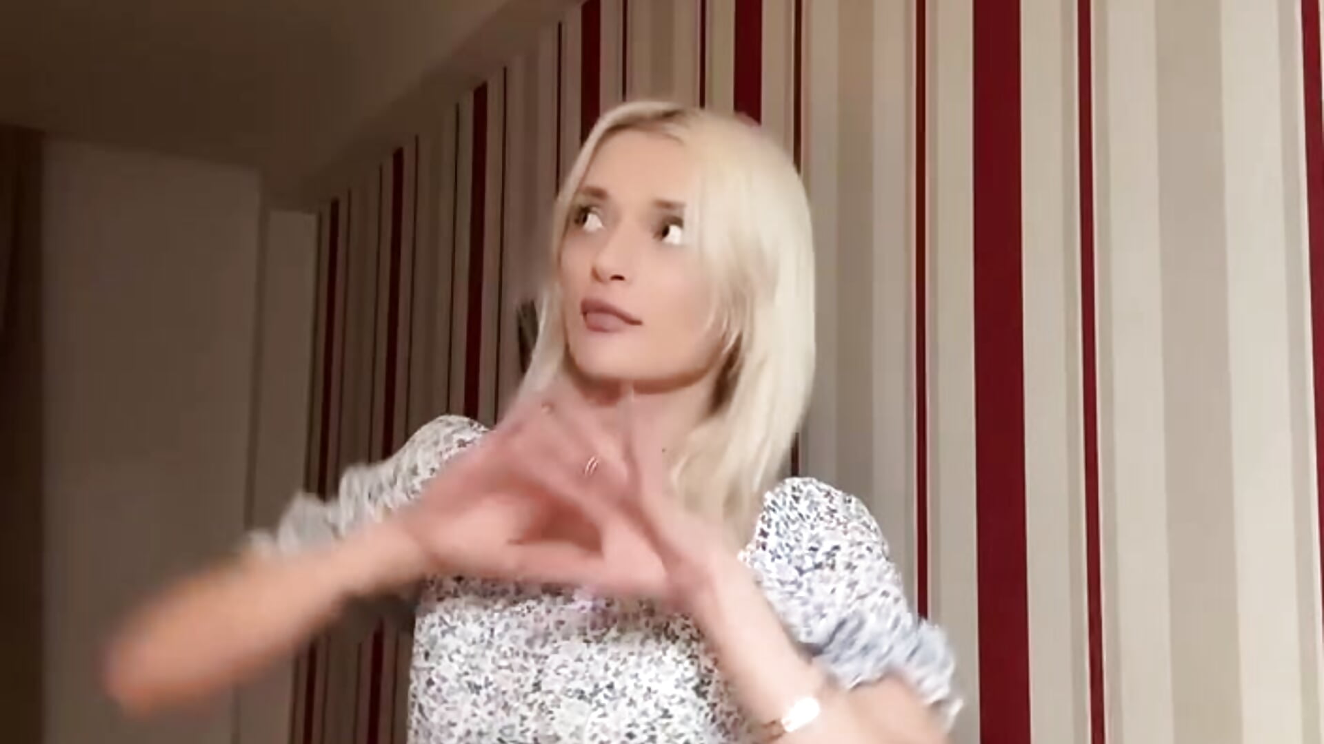 Me - video by MariPeach1 cam model