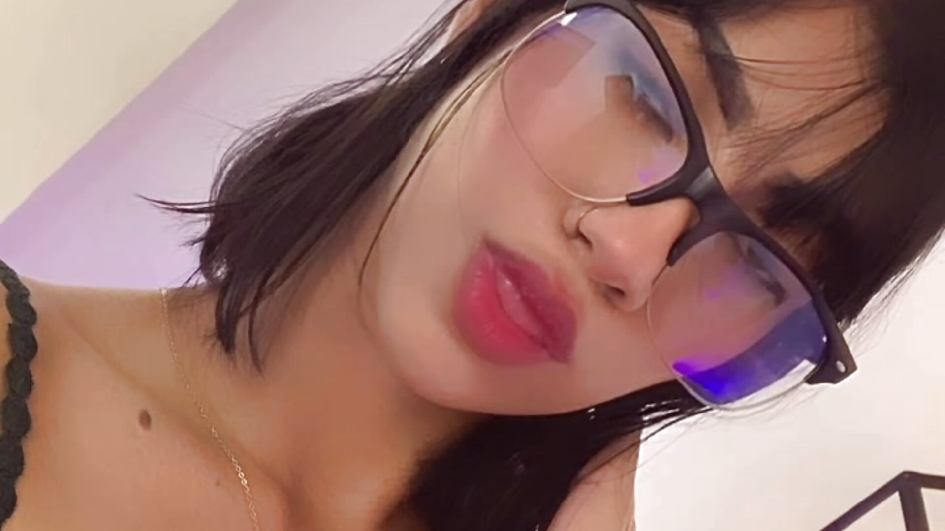 😘🫶🏼 - video by KyllieMarshall cam model