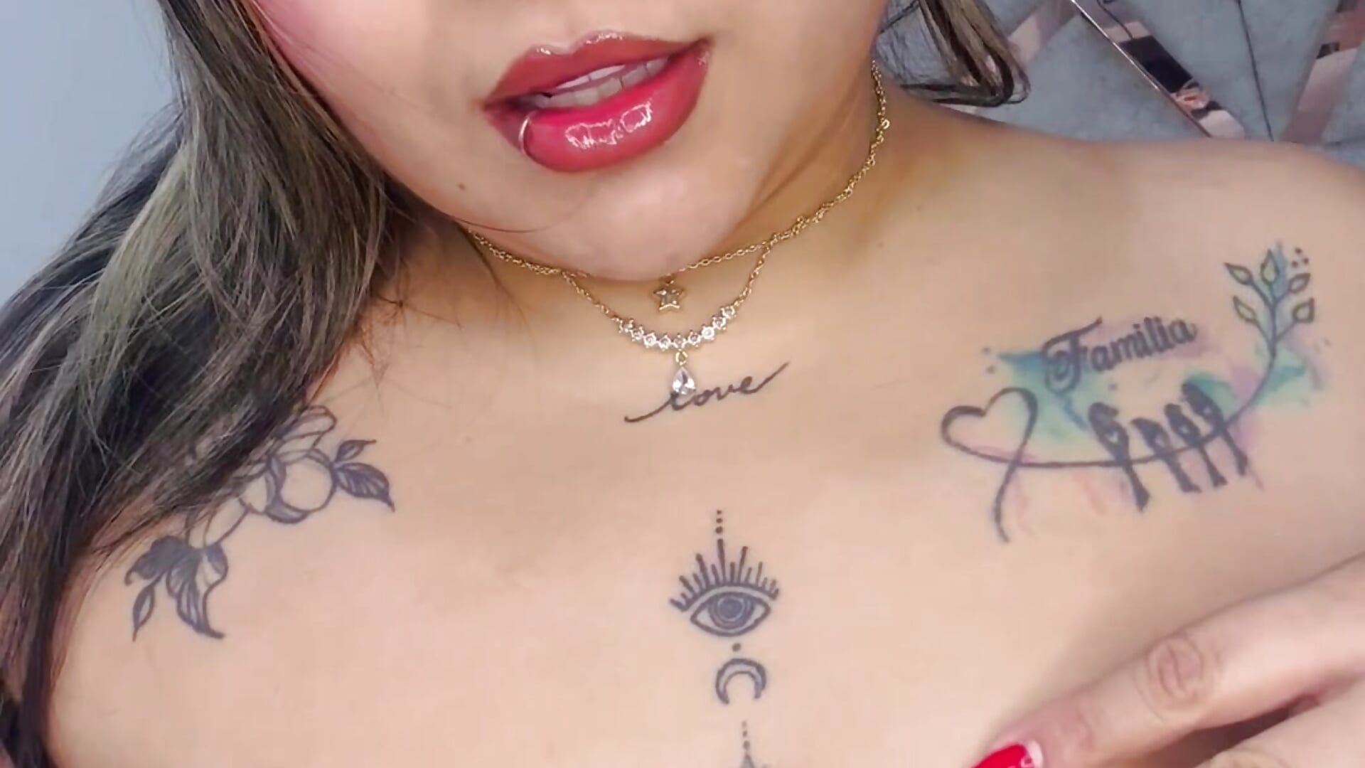 Caress my Tits 😈