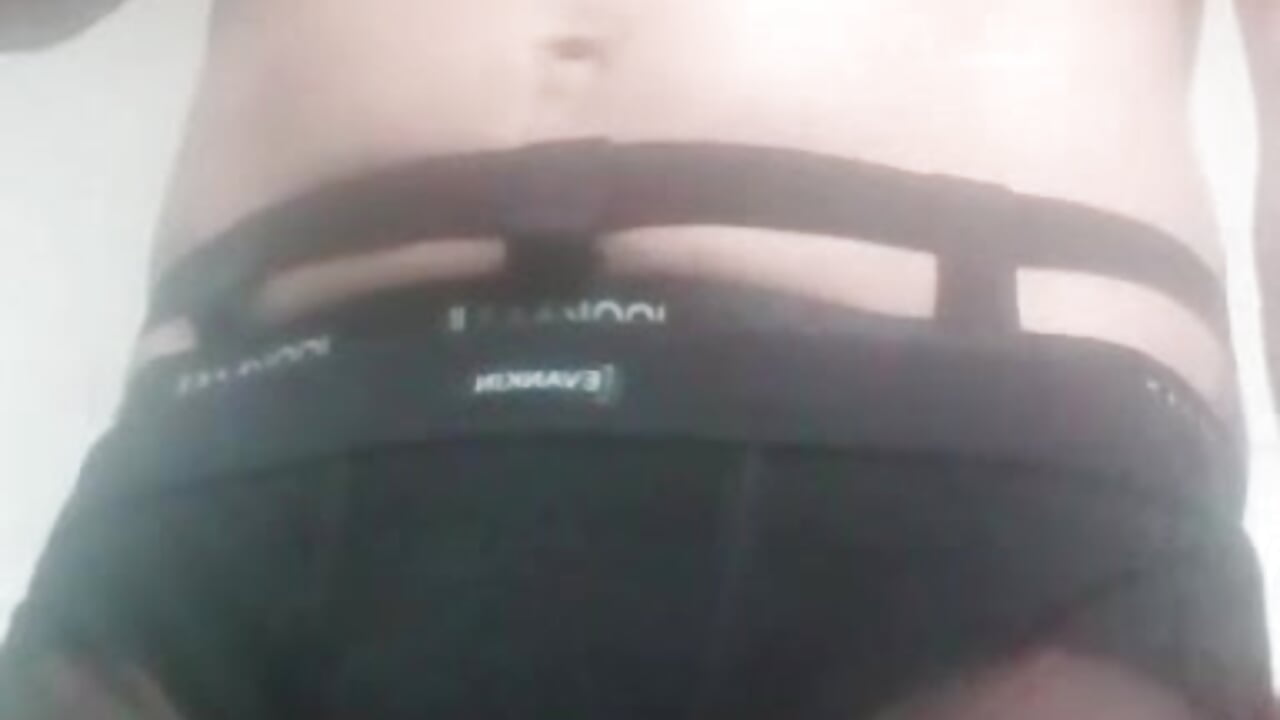 Hola - angelpitodepilado adlı kamera modelinin videosu