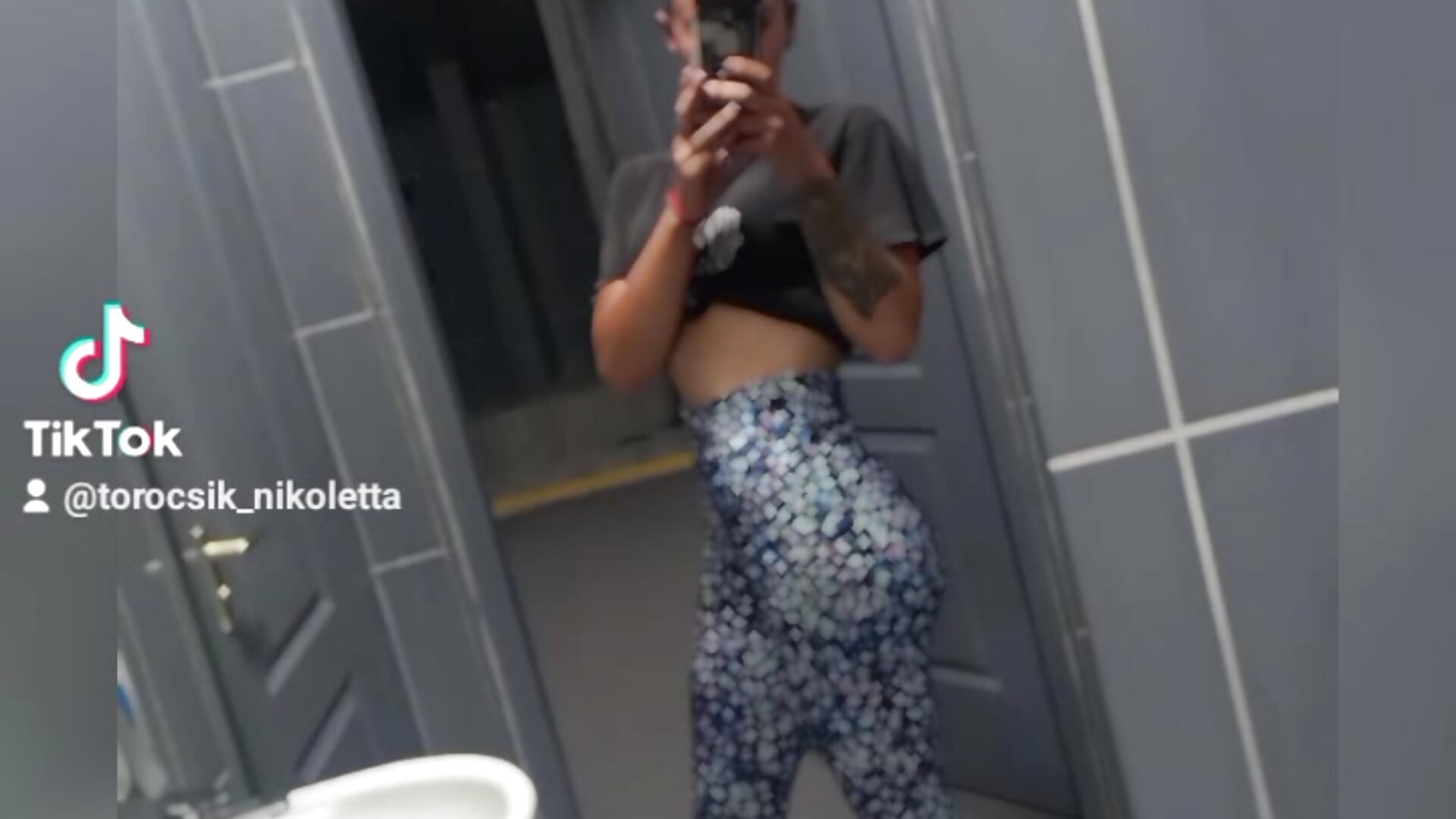 1000000635 - video by Miki420 cam model