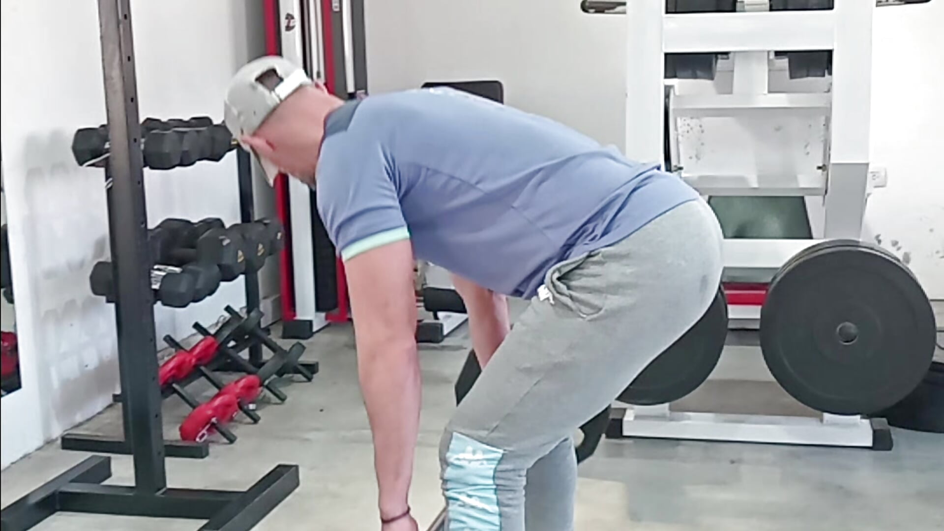 Entrenando mi piernas 🦵 - video by Ricofitness cam model