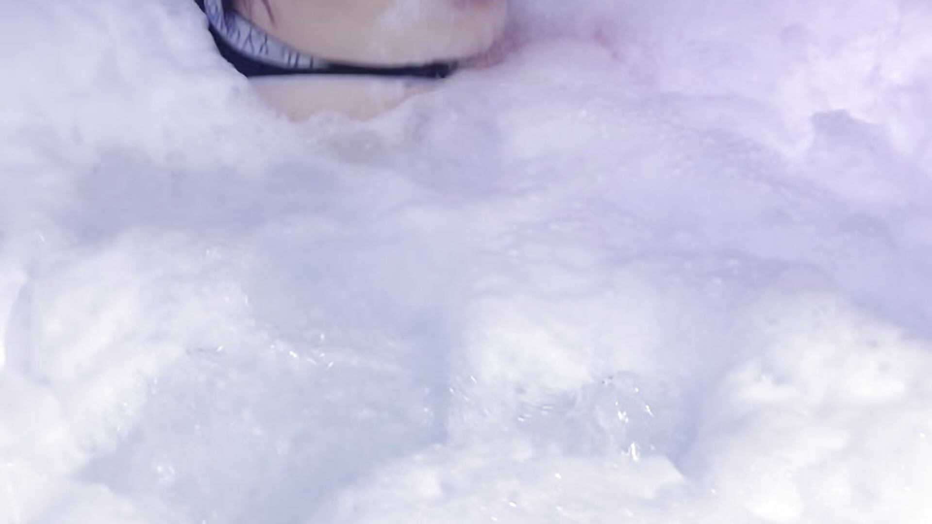 Wet Fun in the Jacuzzi 😋💧 - video by SamaraBlessed cam model