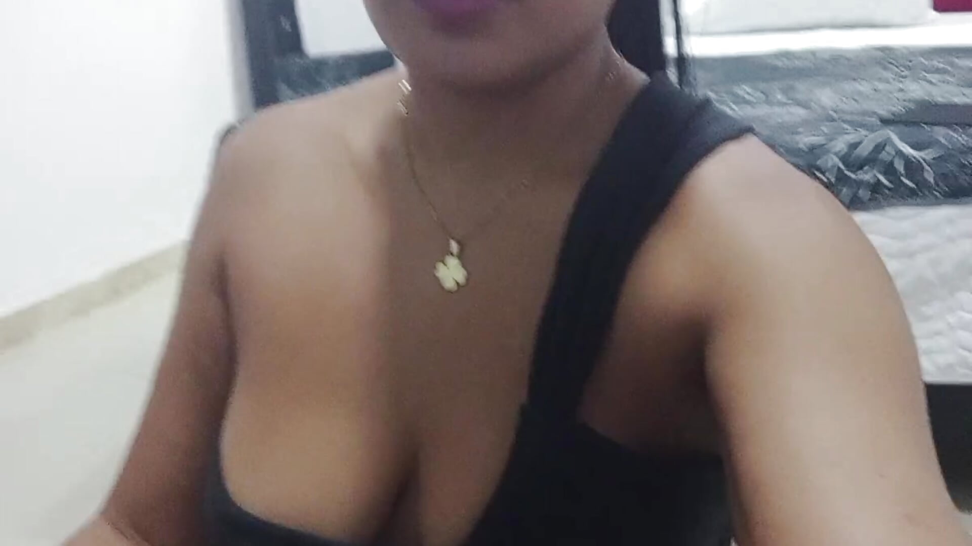 VID-20250617-WA0062 - video by dahian_charlote02 cam model